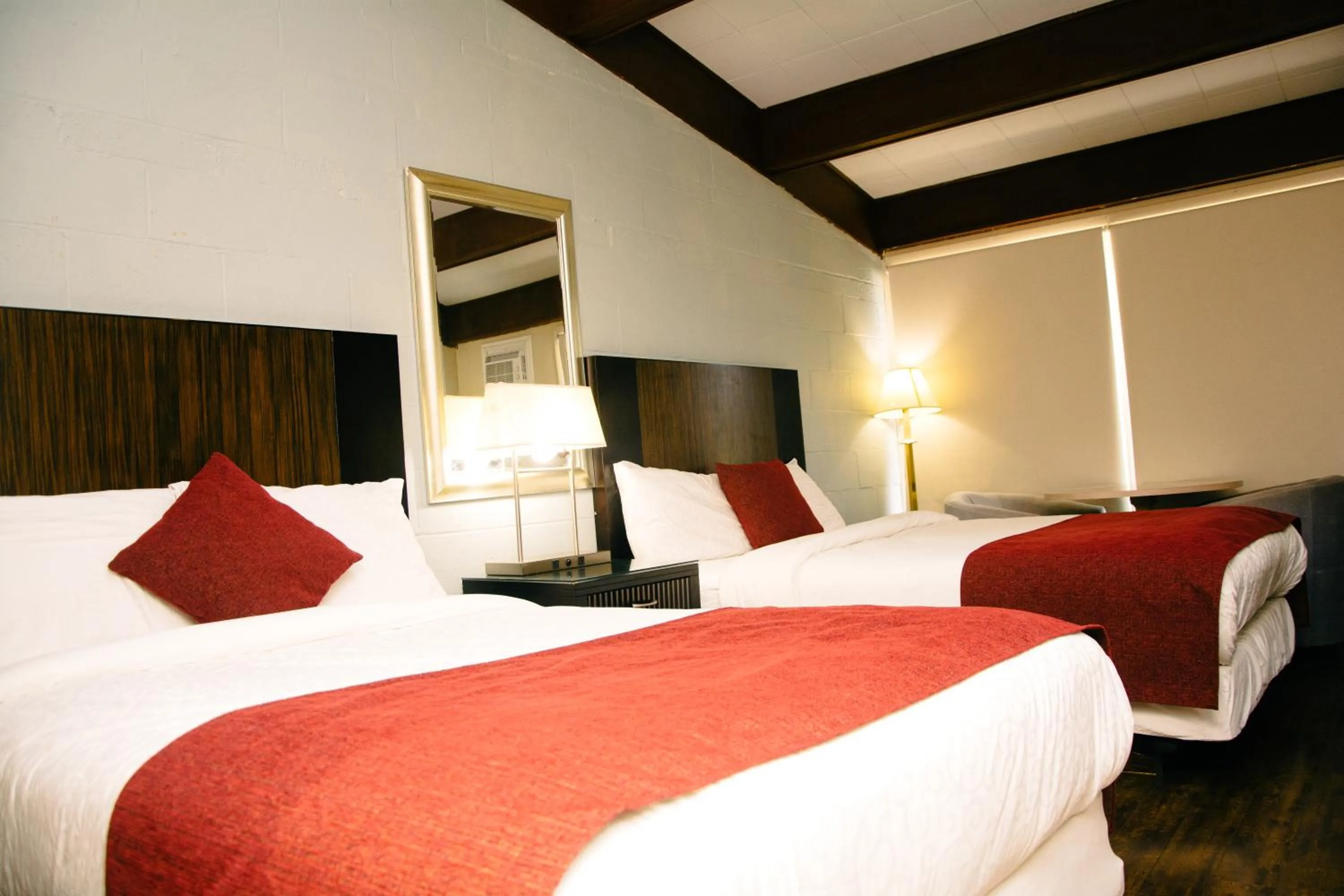 Photo of the whole room in Travels Inn Victoria County