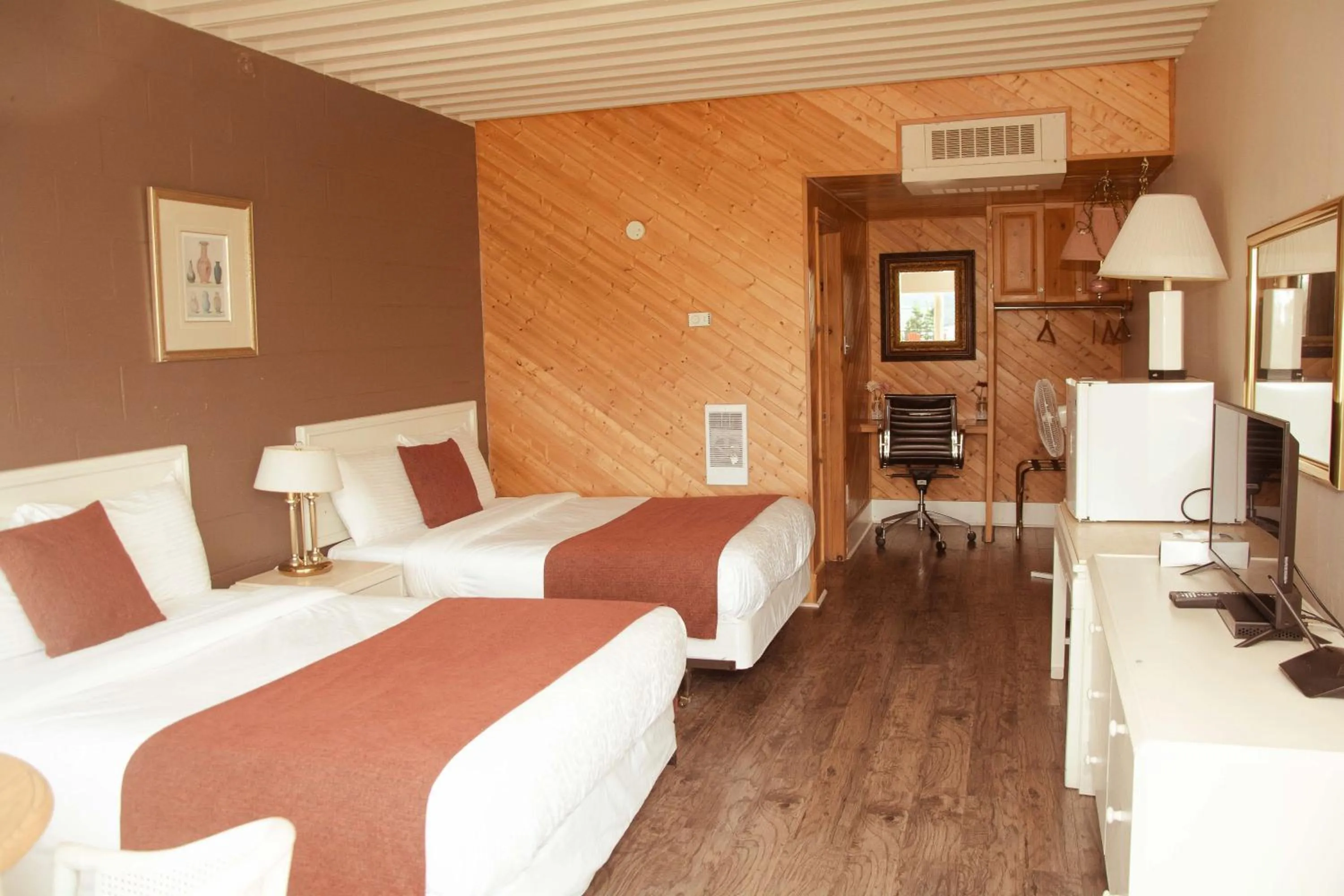 Photo of the whole room in Travels Inn Victoria County