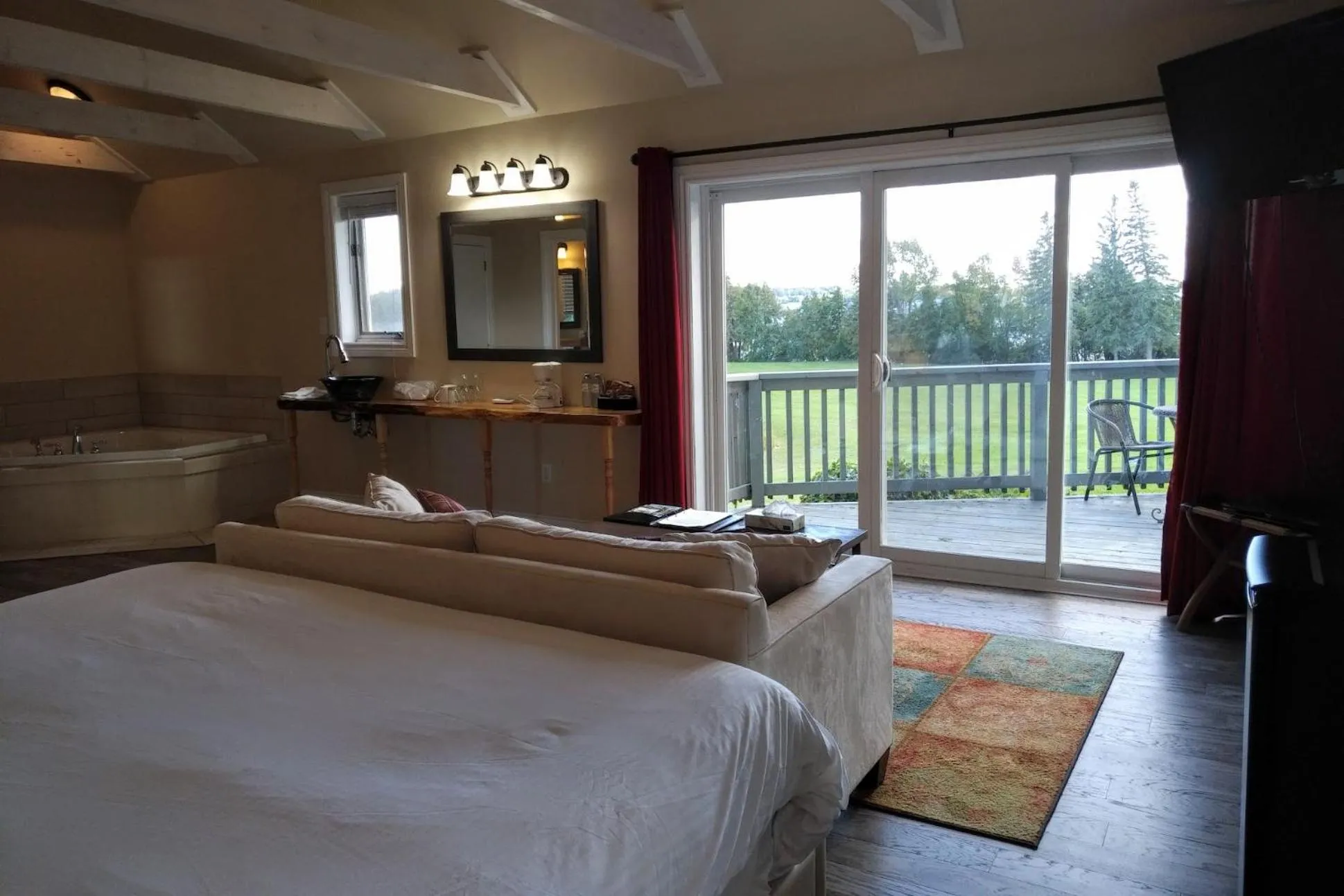 Bed in Eganridge Resort, Golf Club & Spa