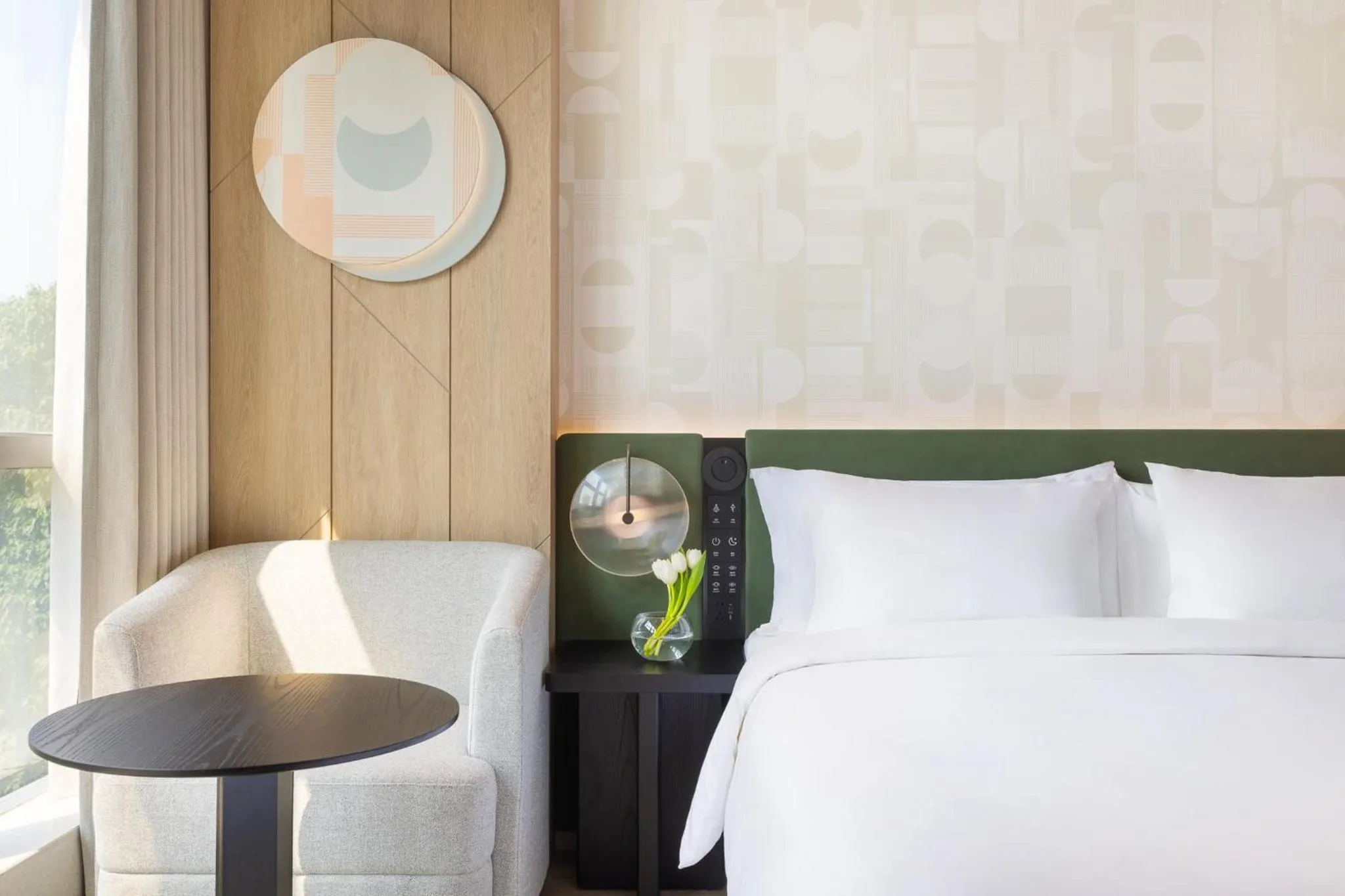 Photo of the whole room, Bed in EVEN Hotel Hangzhou West Lake by IHG