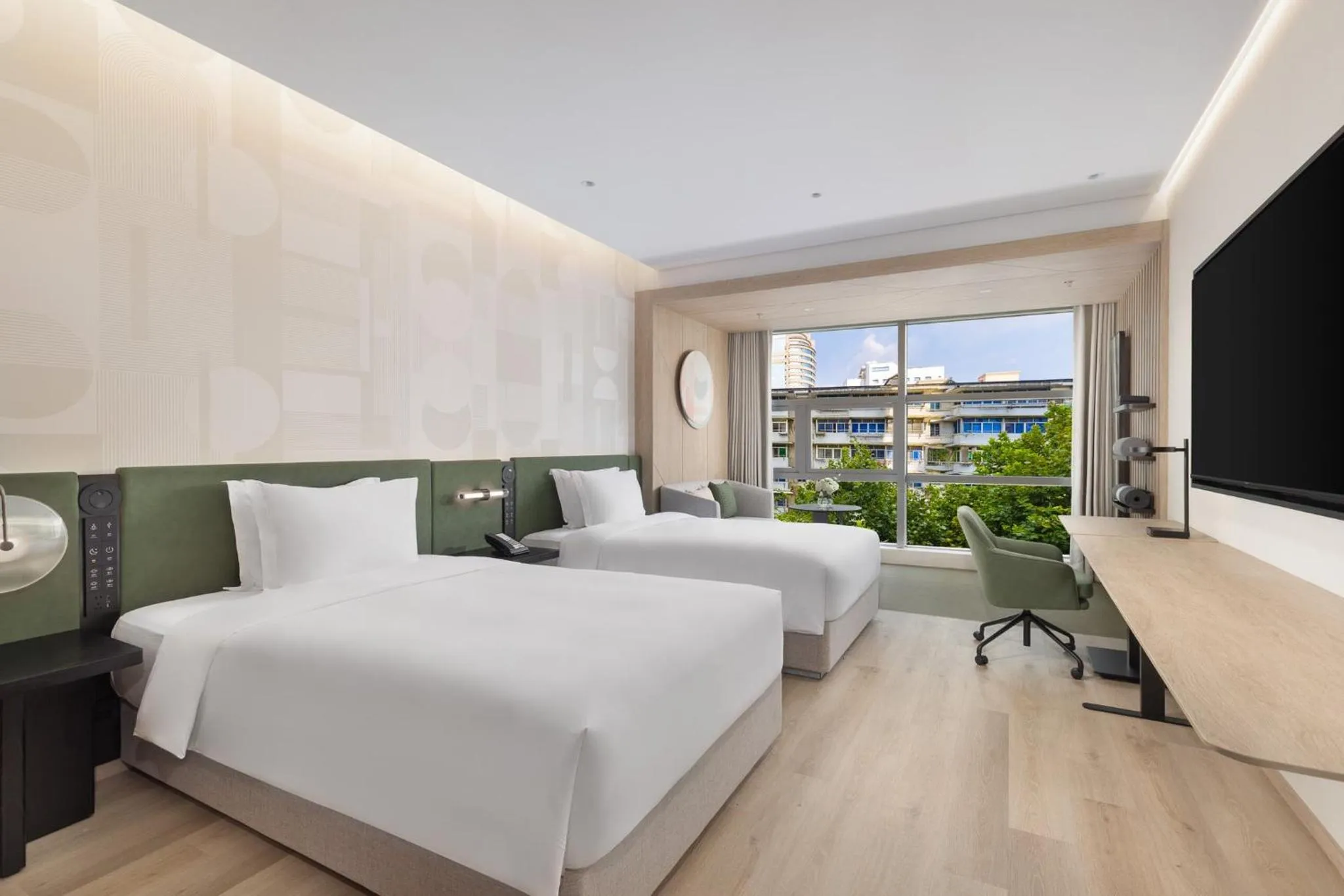 Photo of the whole room, Bed in EVEN Hotel Hangzhou West Lake by IHG