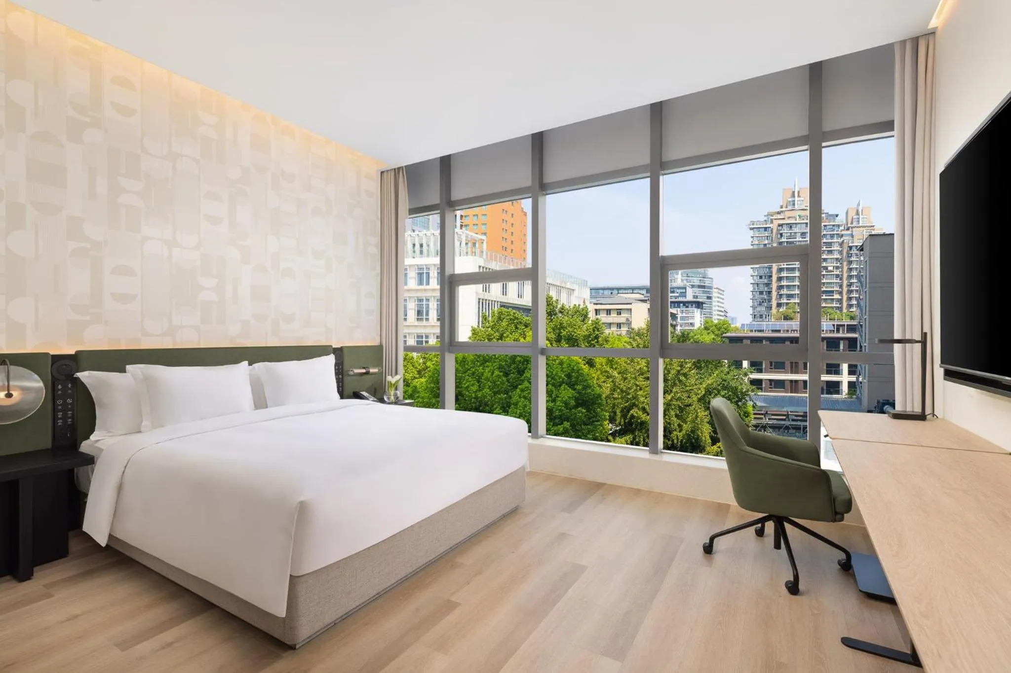 Photo of the whole room, Bed in EVEN Hotel Hangzhou West Lake by IHG