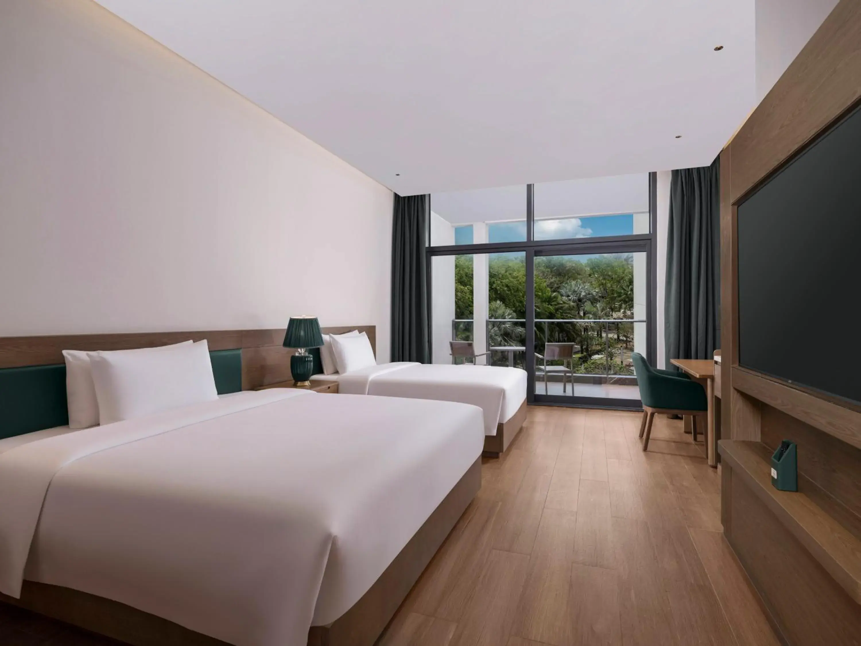 Standard King Room with Garden View and Kids Theme in Holiday Inn Resort Wanning Shenzhou Peninsula by IHG Standard King Room with Garden View and Kids Theme in Holiday Inn Resort Wanning Shenzhou Peninsula by IHG