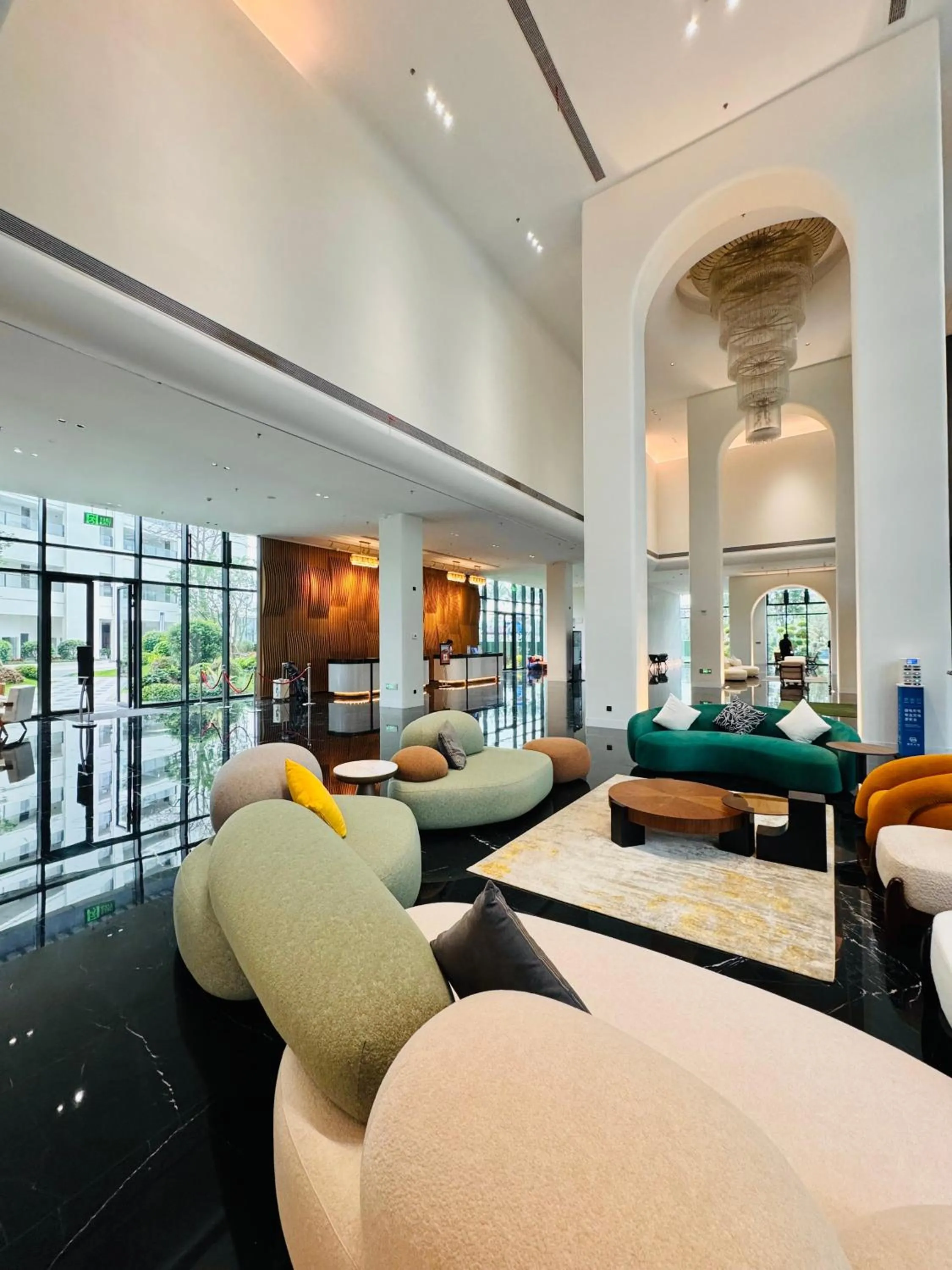 Lobby or reception, Bed in Holiday Inn Resort Wanning Shenzhou Peninsula by IHG