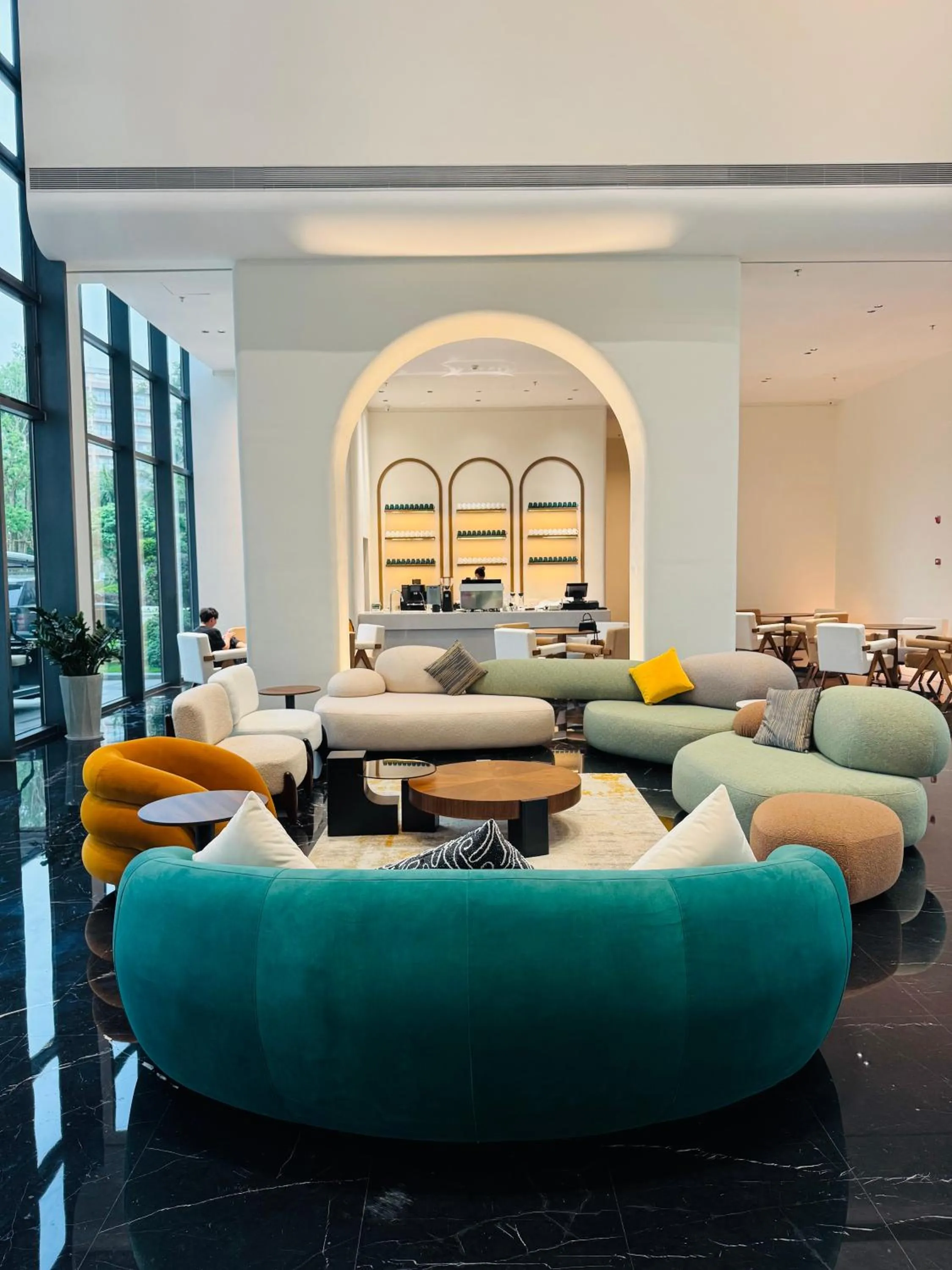 Lounge or bar, Bed in Holiday Inn Resort Wanning Shenzhou Peninsula by IHG