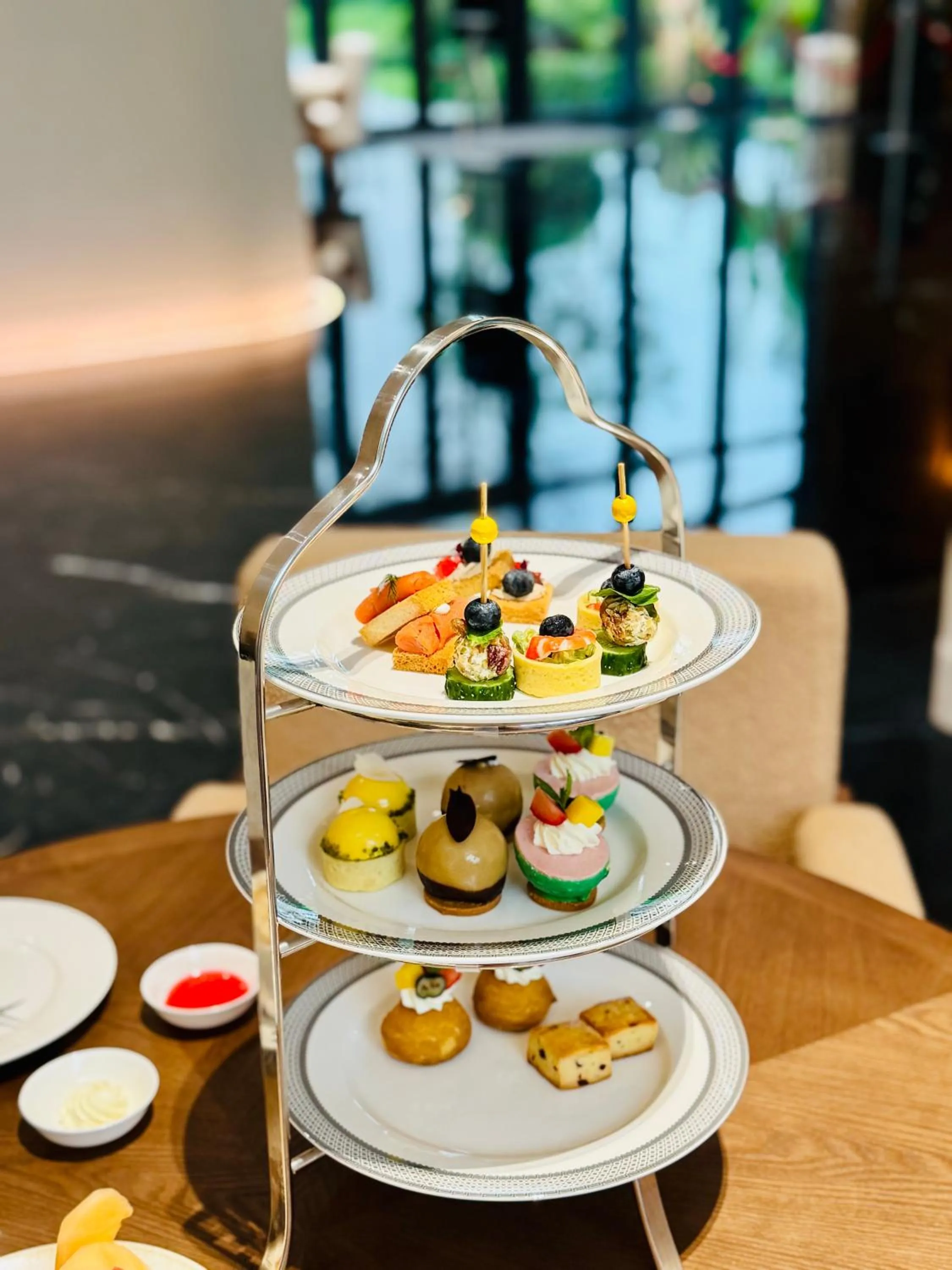 Lobby or reception in Holiday Inn Resort Wanning Shenzhou Peninsula by IHG