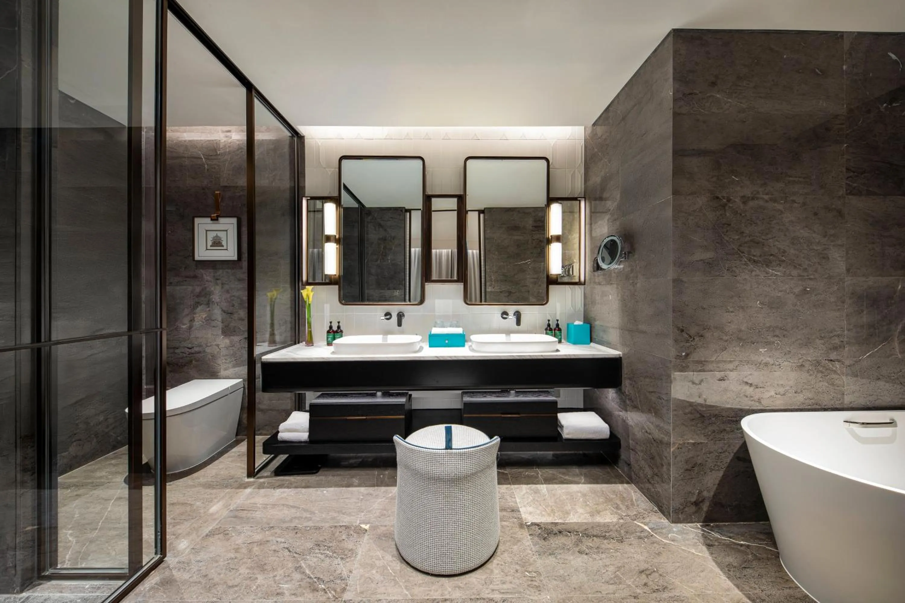 Photo of the whole room in Crowne Plaza Beijing Tongzhou