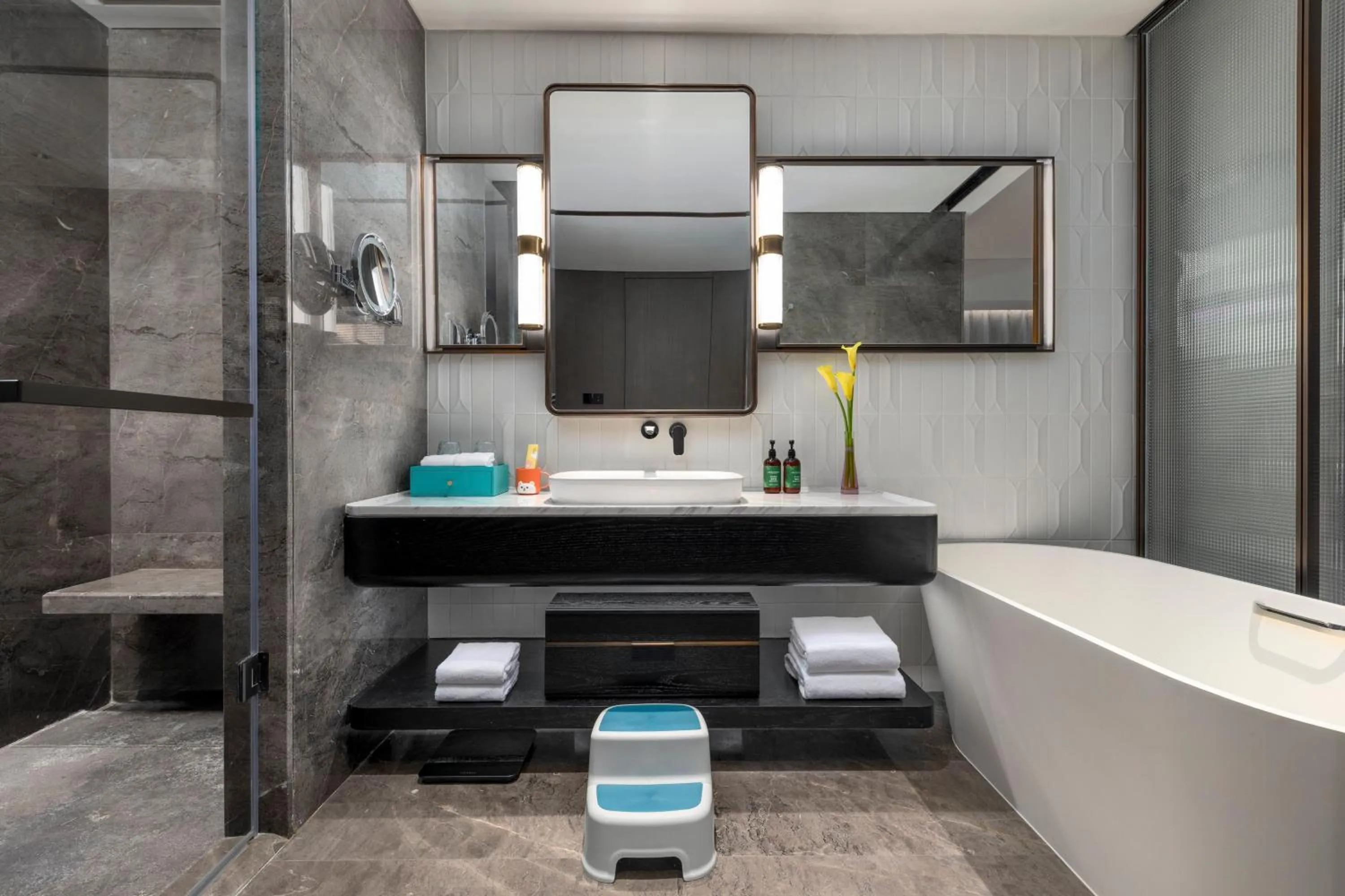 Photo of the whole room in Crowne Plaza Beijing Tongzhou