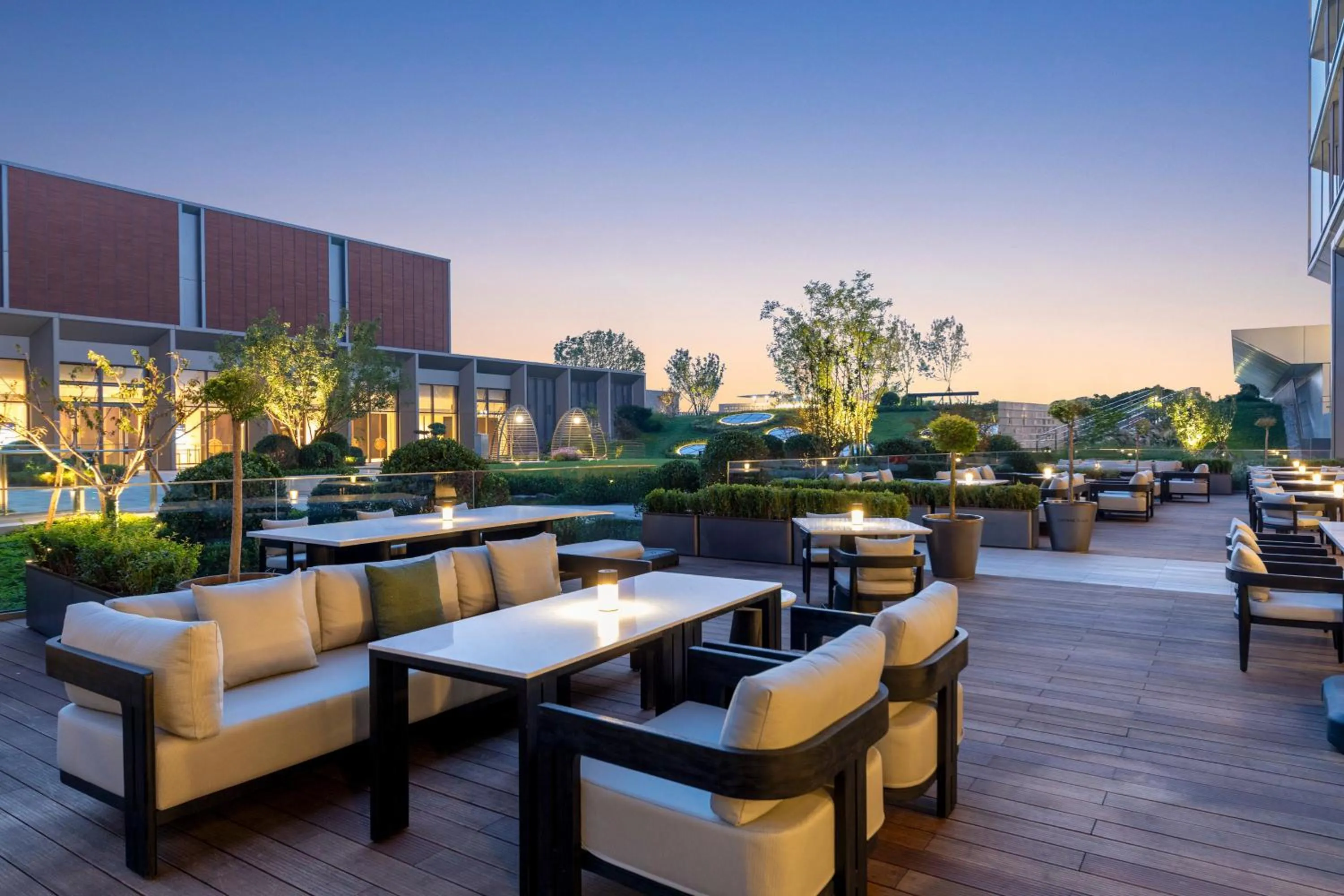 Restaurant/places to eat in Crowne Plaza Beijing Tongzhou