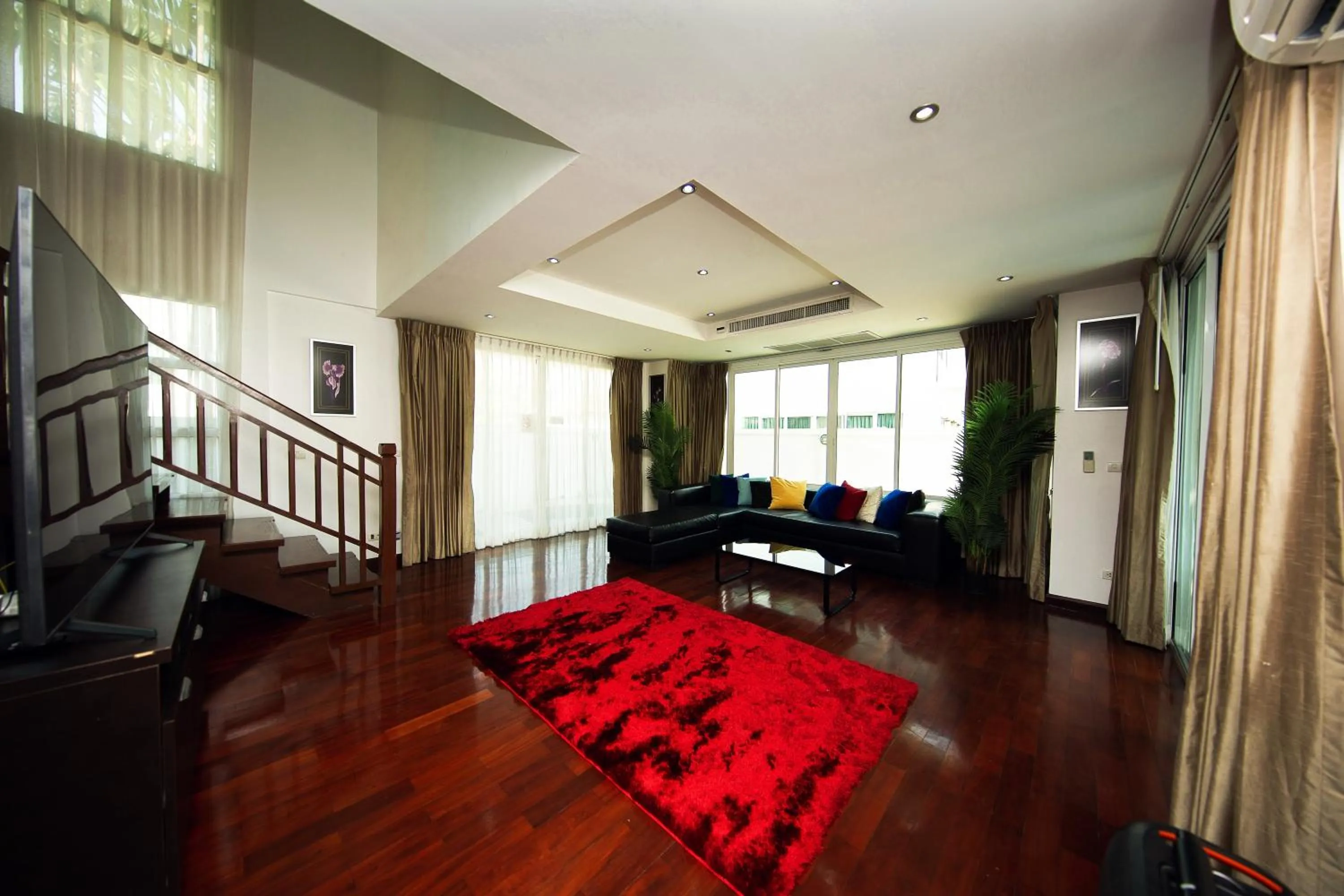 Living room in Paradise Pool Villa Pattaya in Tropicana Village