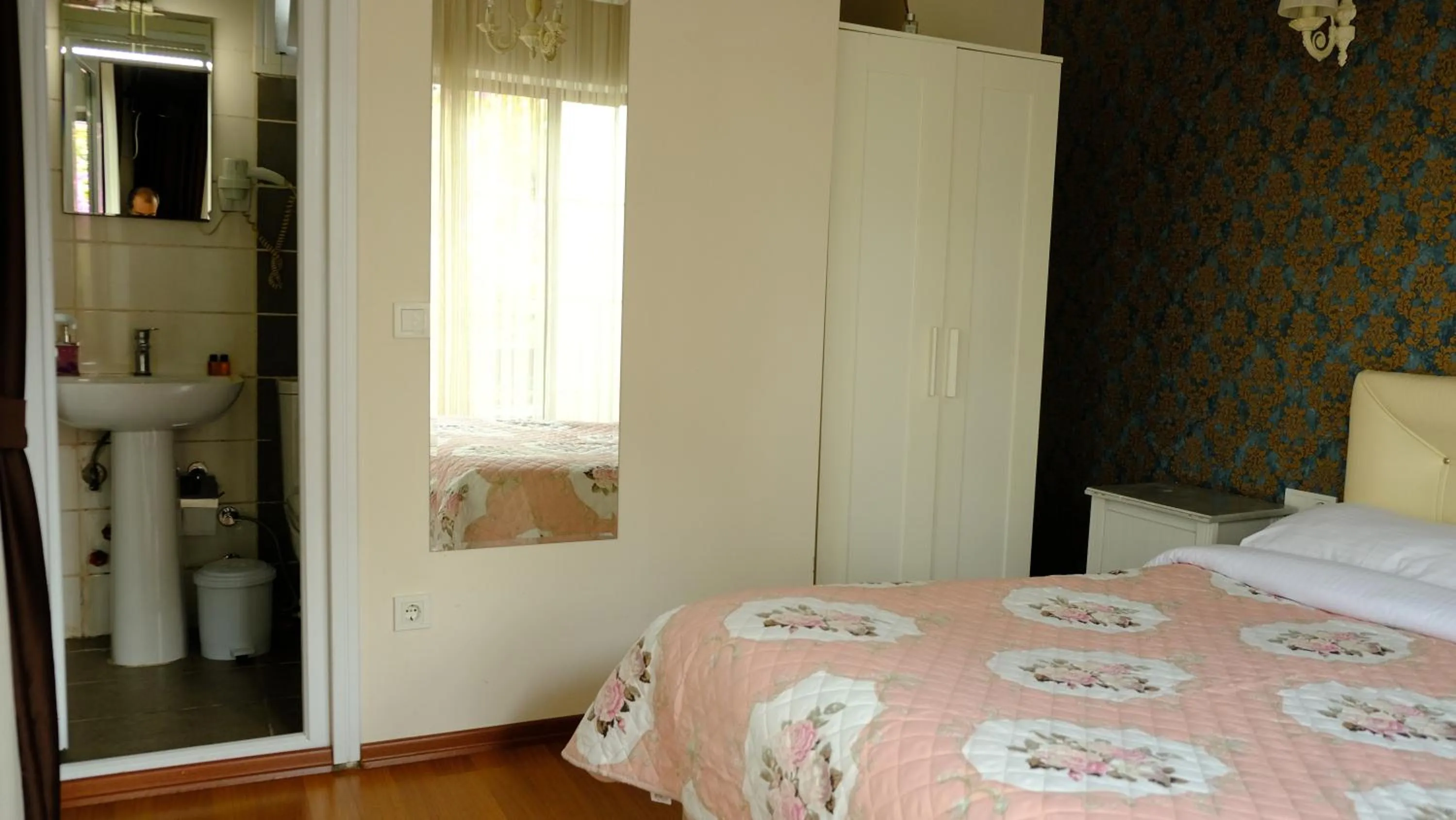 Bed in Nizam Butik Otel Büyükada