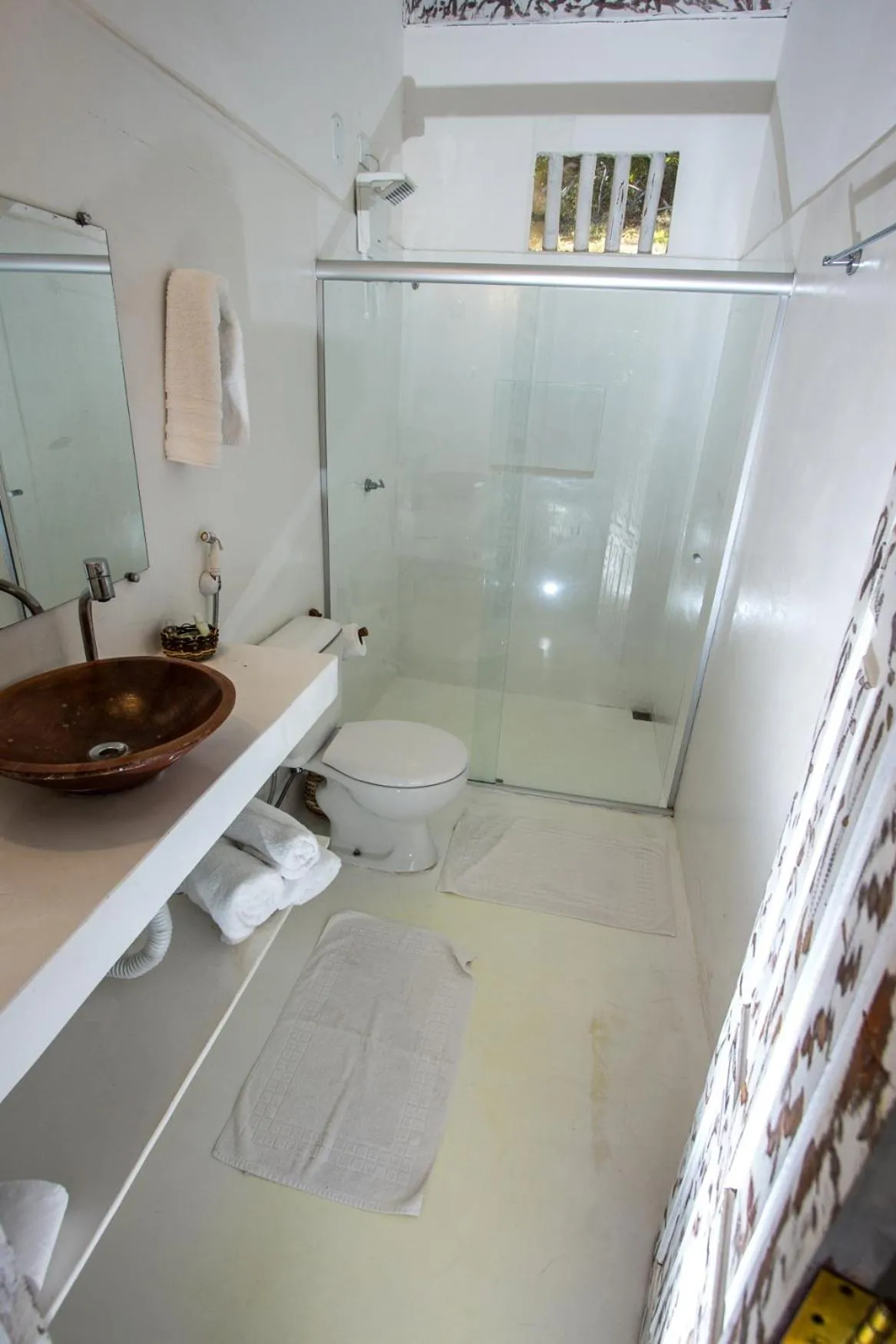 Shower in Rio Da Barra Villa Hotel