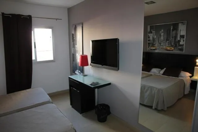 Photo of the whole room, Bed in Hostal Central