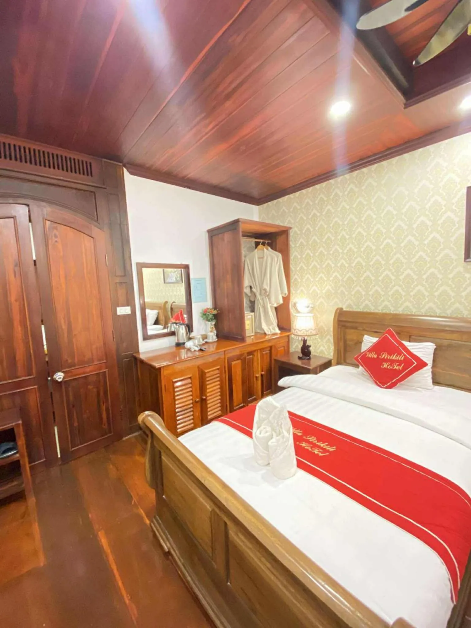 Coffee/tea facilities, Bed in Villa Sirikili Hotel Luang Prabang