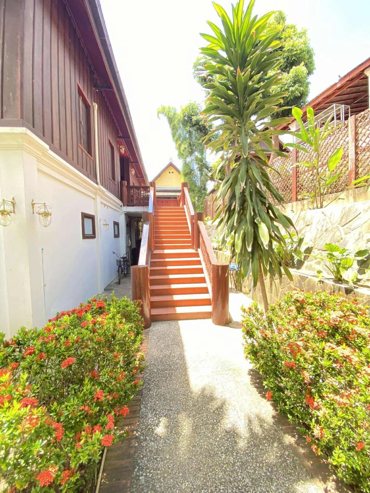 Day in Villa Sirikili Hotel Luang Prabang