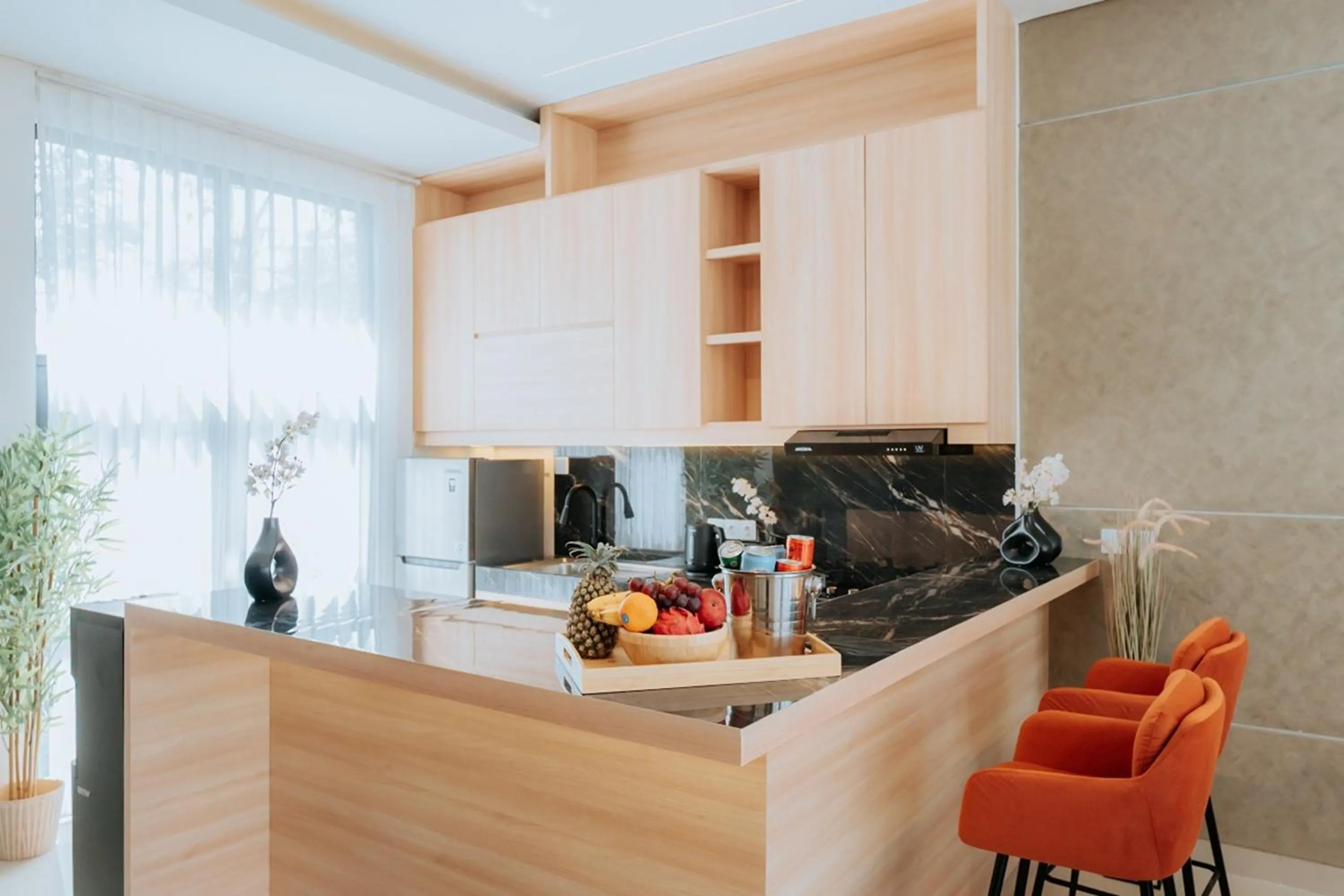 Kitchen or kitchenette in Slokayana Villas