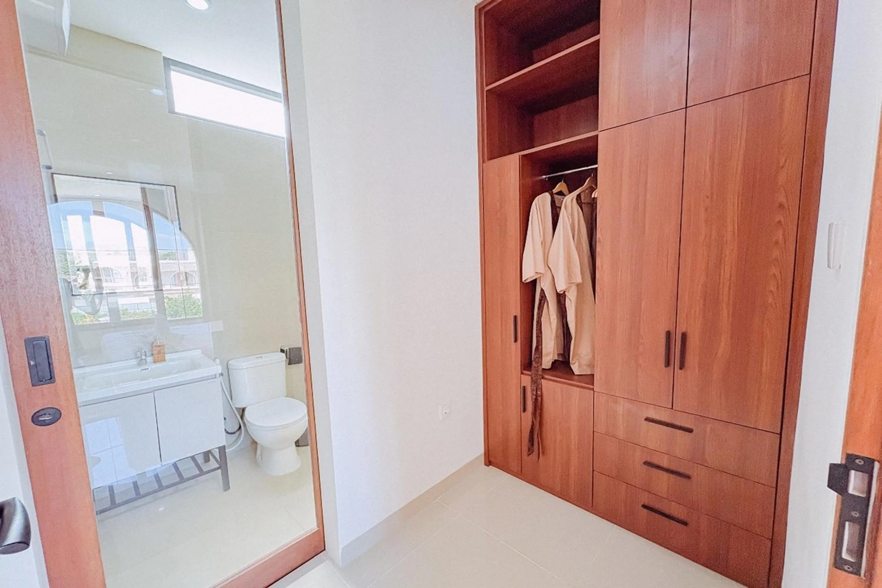 wardrobe in Slokayana Villas