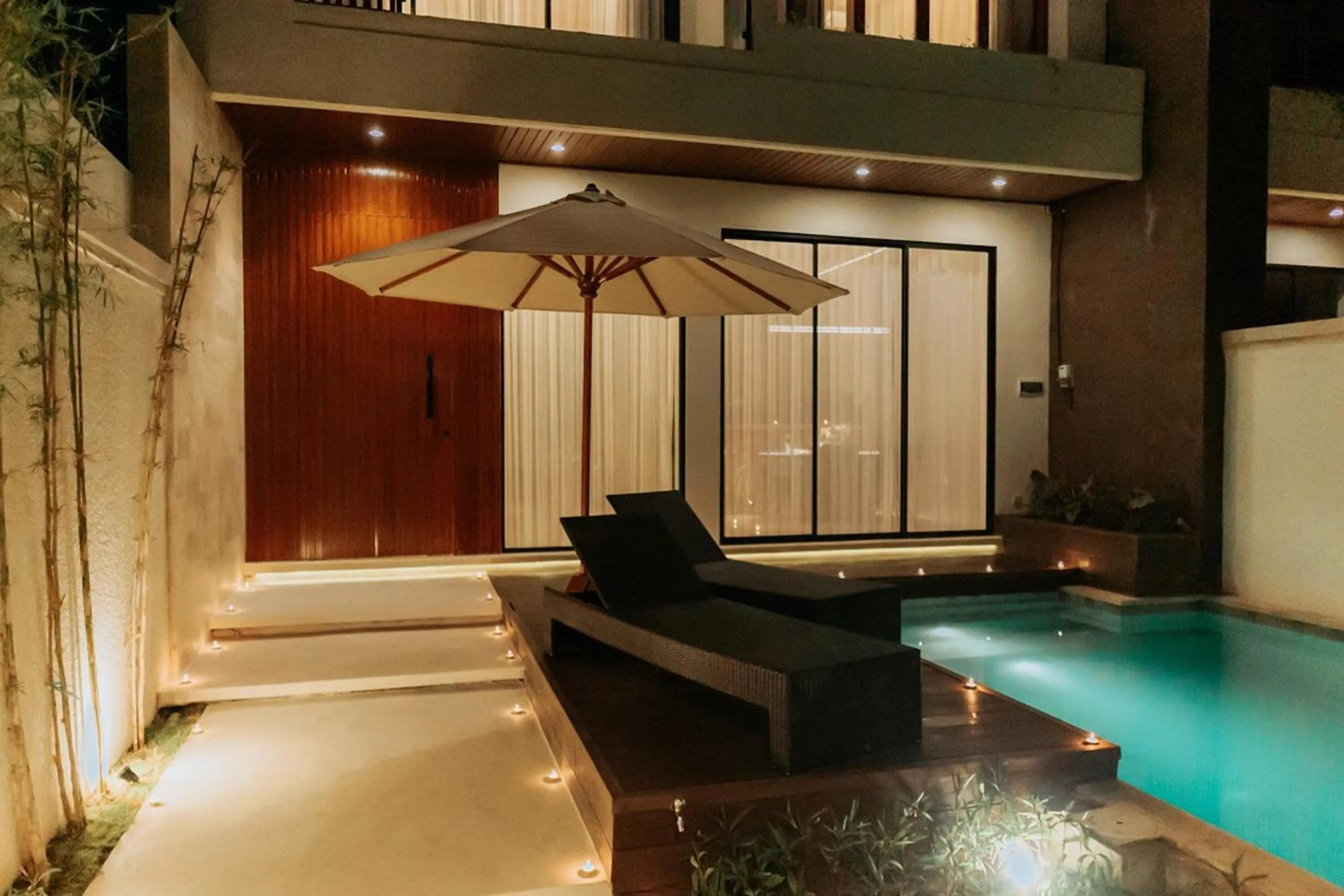 Swimming pool in Slokayana Villas