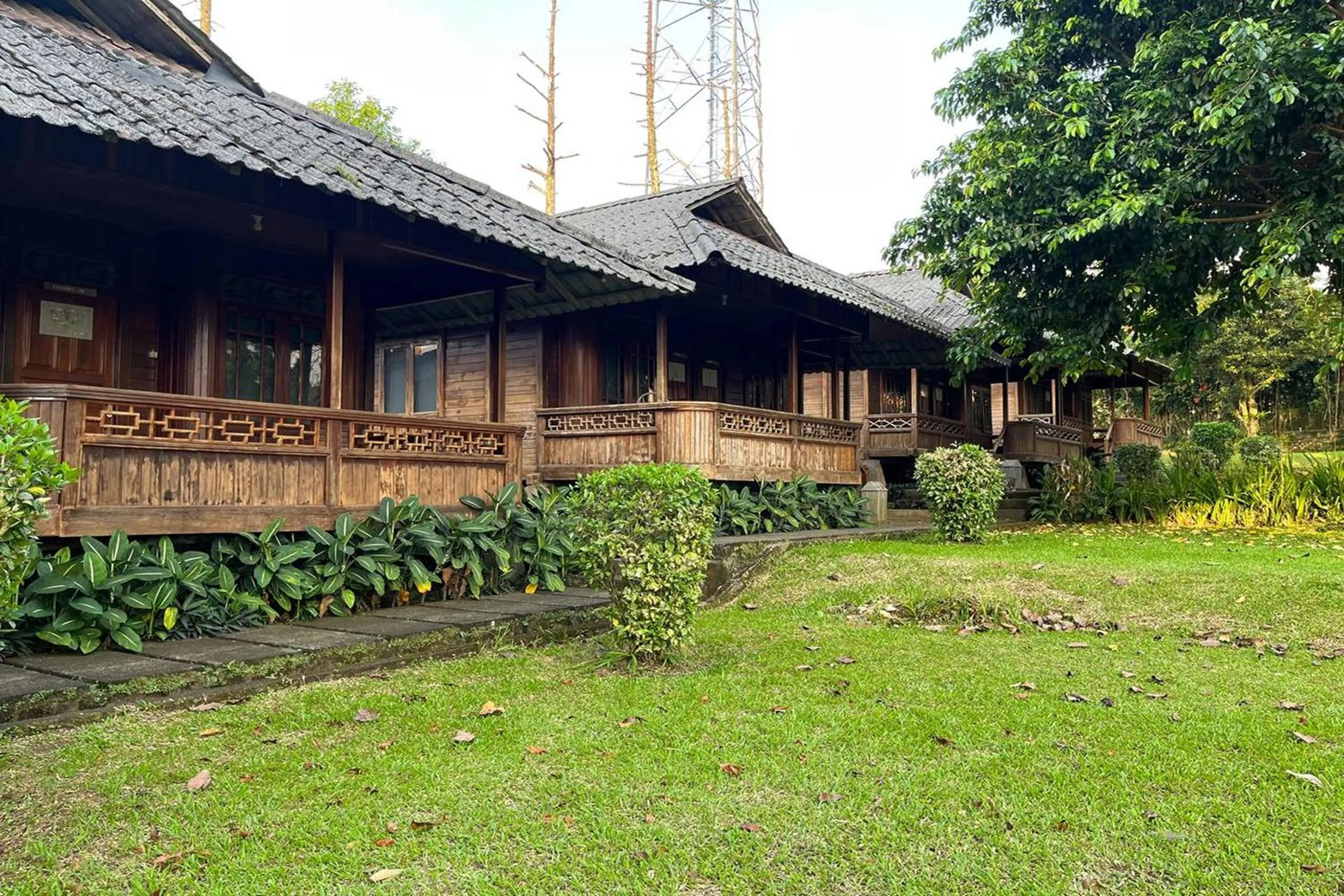 Property building in Tjapoeng Resort Pancawati