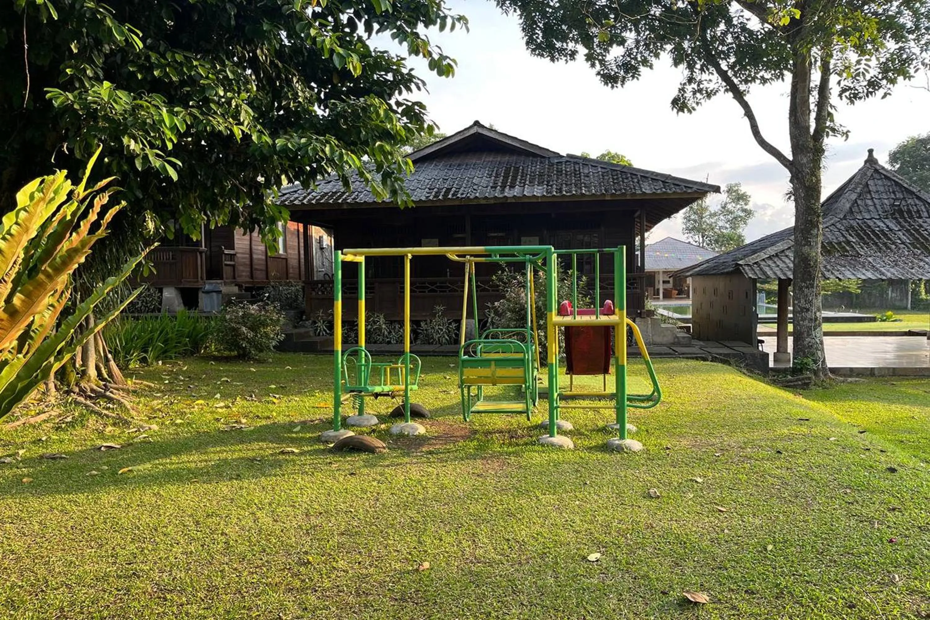 Children play ground in Tjapoeng Resort Pancawati