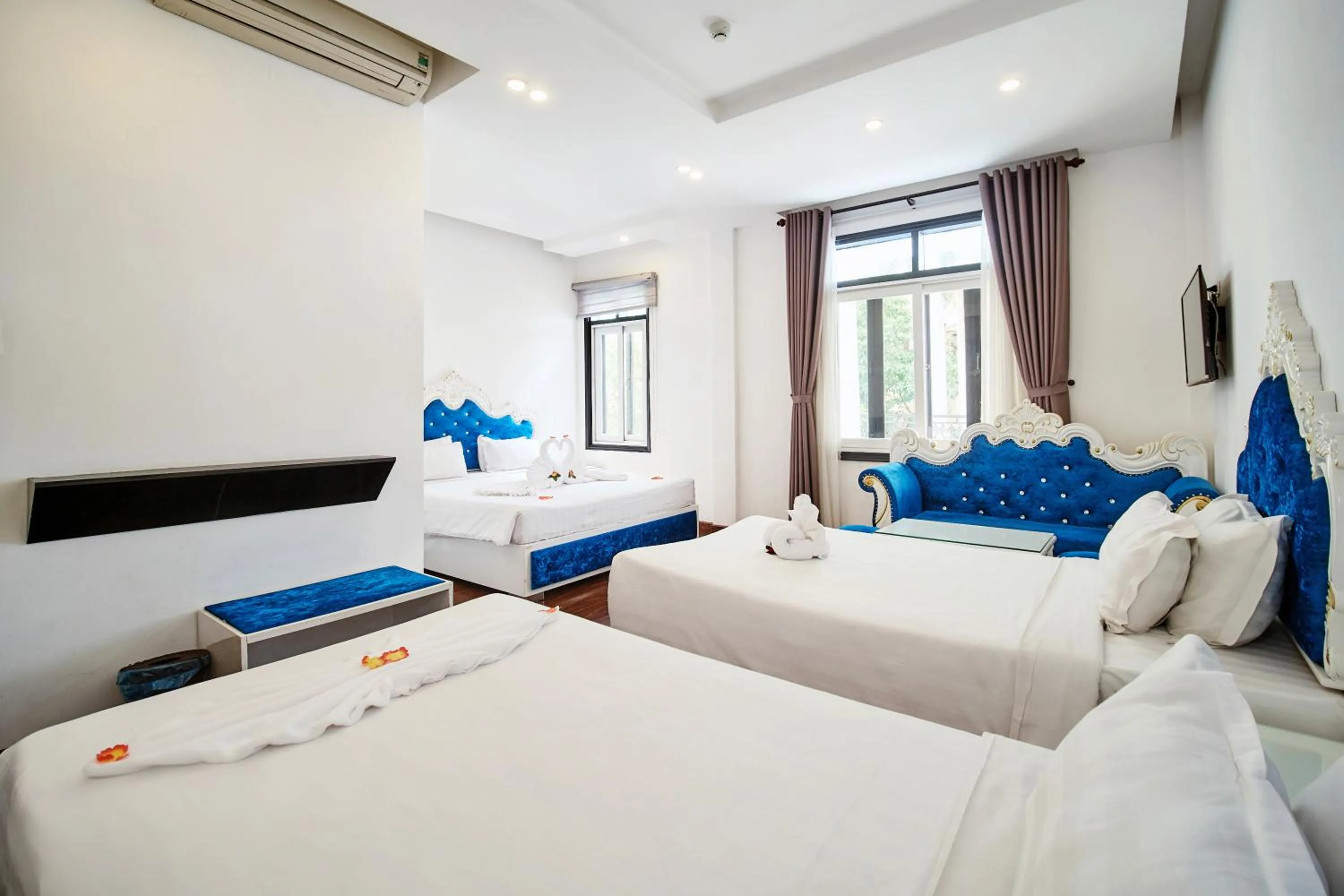 Bedroom, Bed in Hoian Nostalgia Hotel