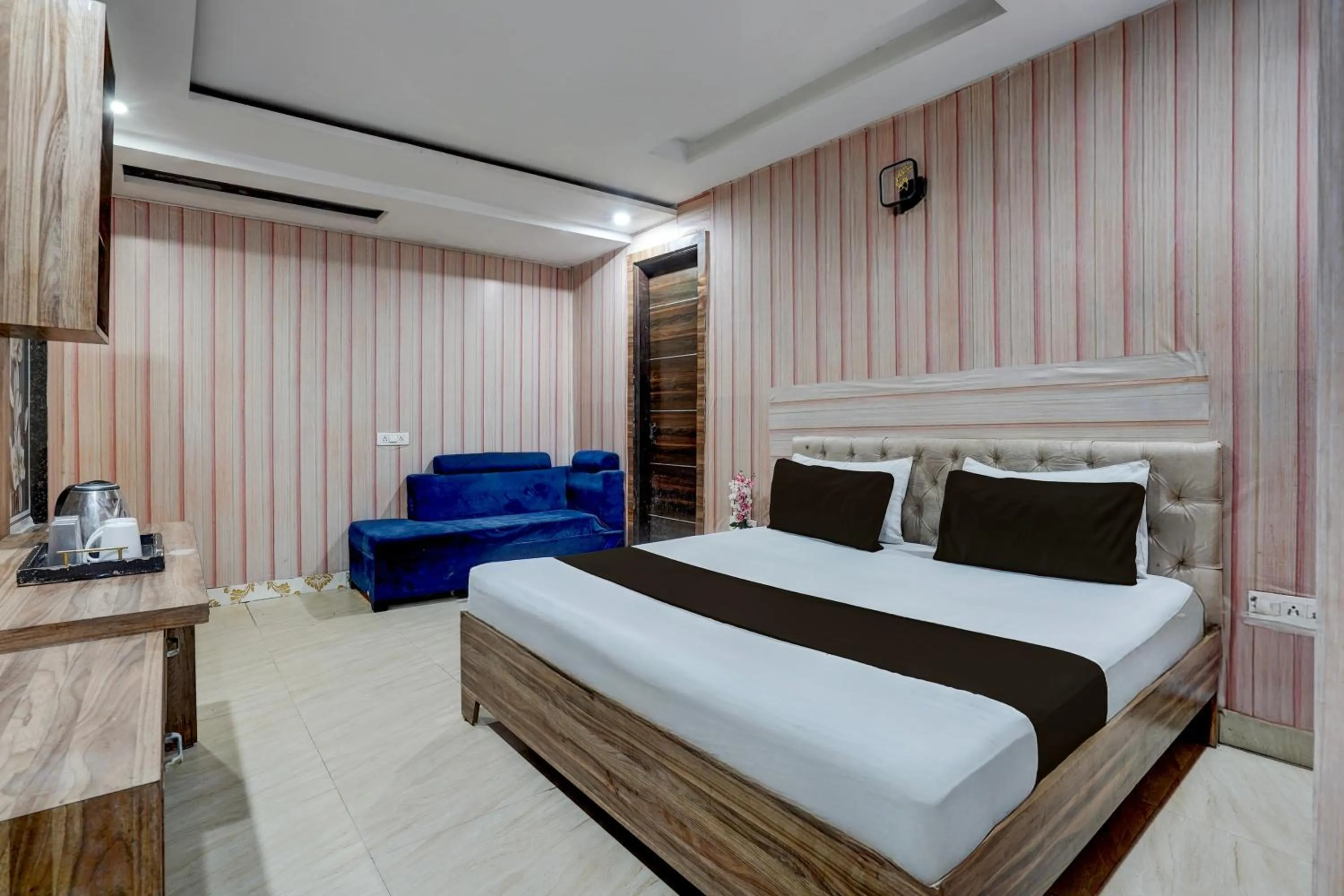 Bedroom in HOTEL O WELCOME INN