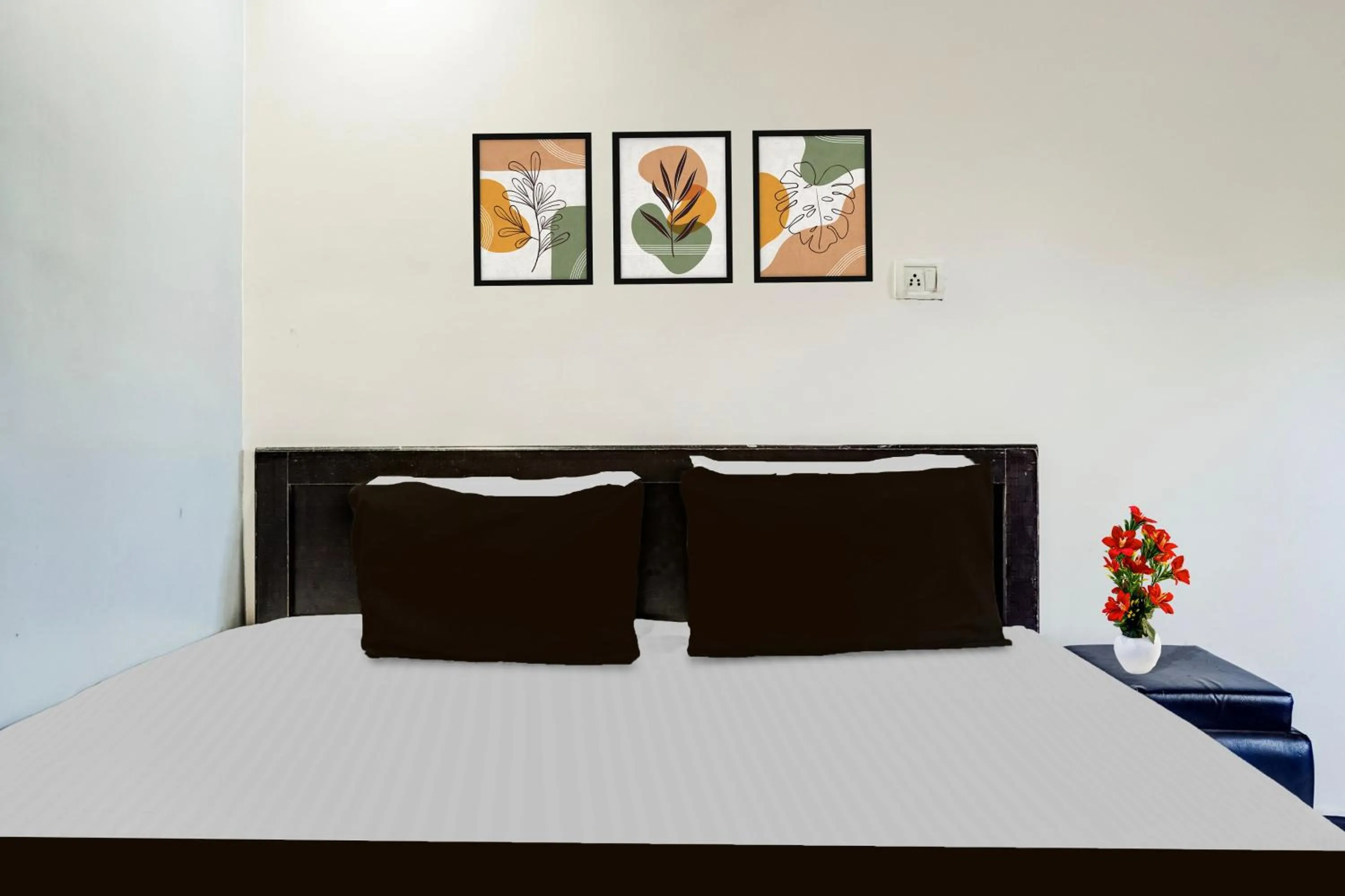 Bedroom in HOTEL O WELCOME INN