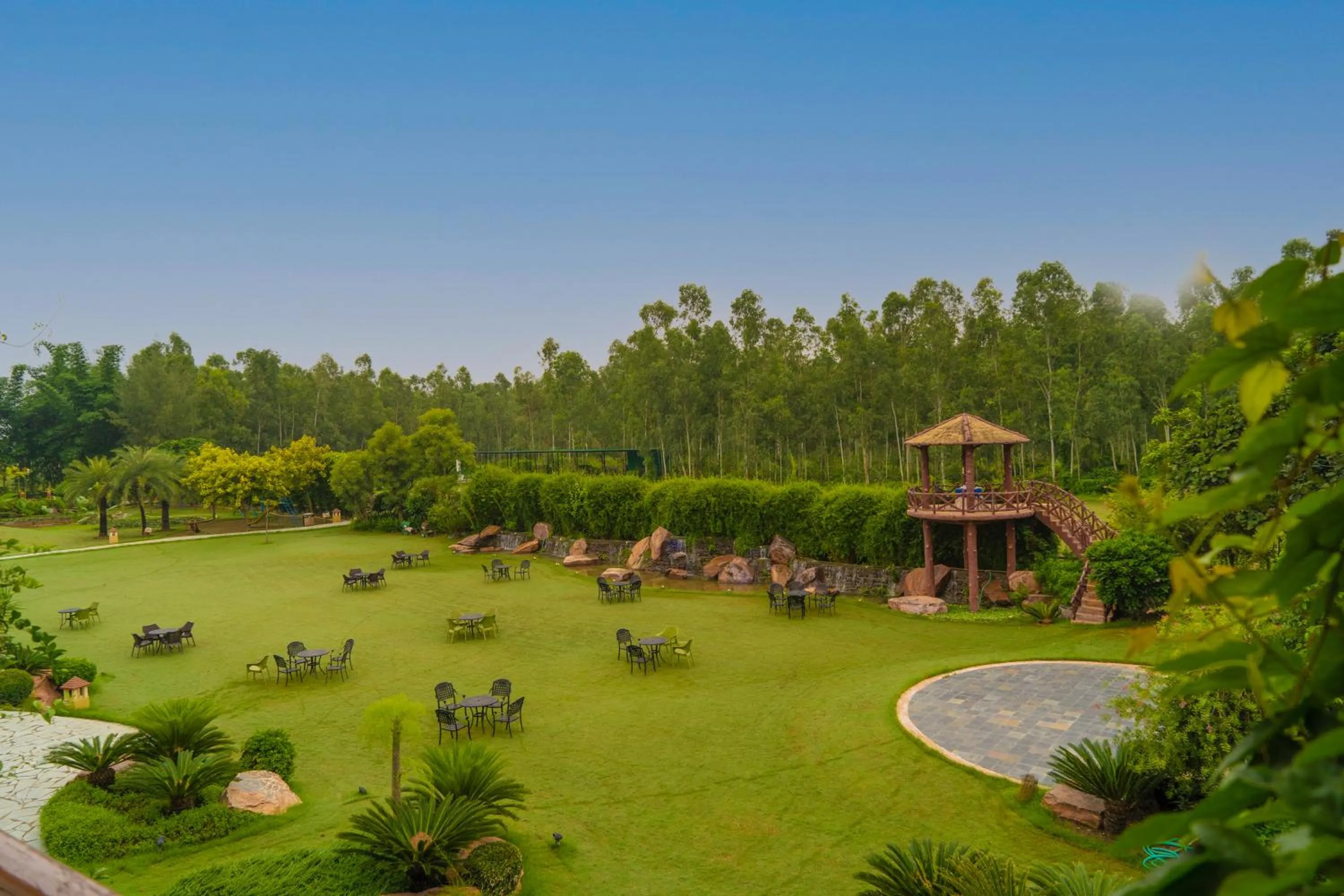 Garden in Resort De Coracao - Corbett , Uttarakhand