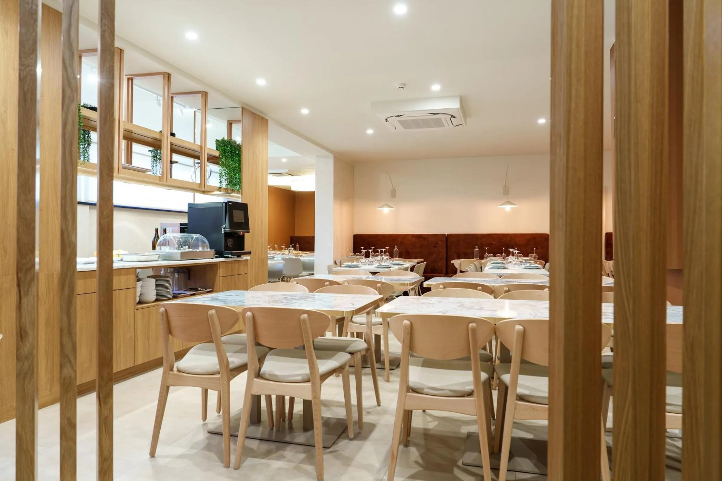 Restaurant/places to eat in Hotel Santo António de Pádua