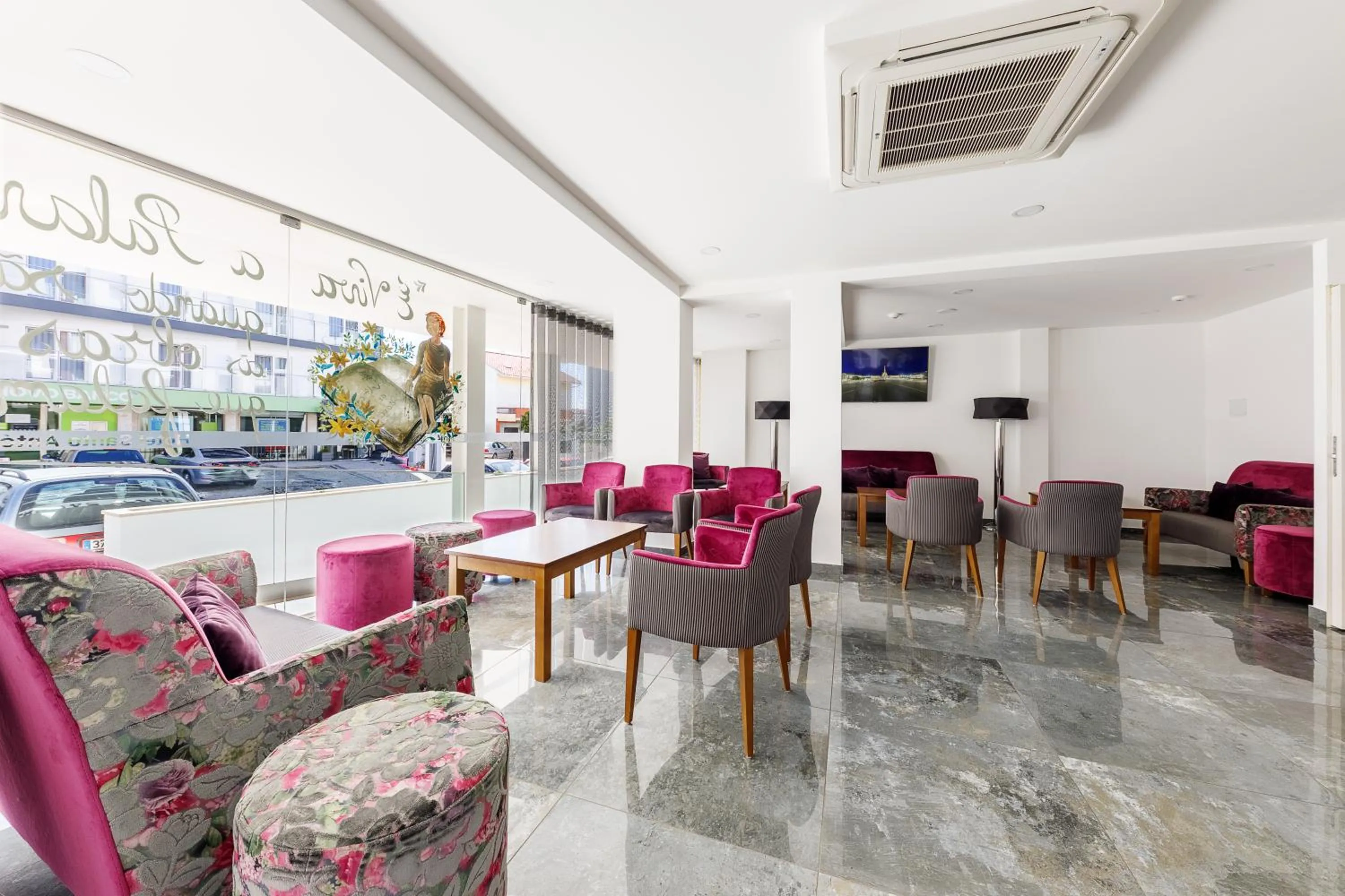 Staff in Hotel Santo António de Pádua