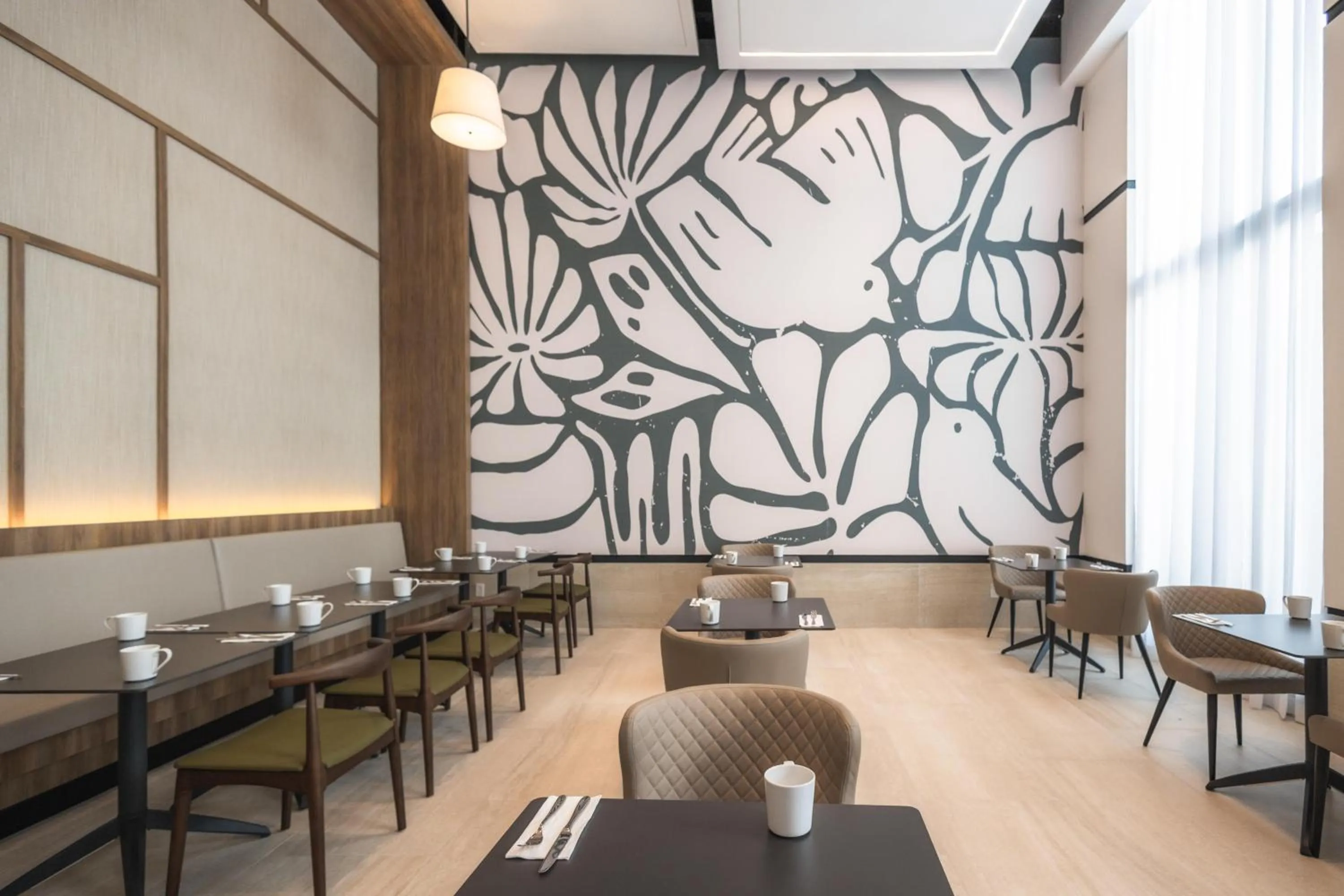 Restaurant/places to eat in Hyatt Place Cancun Airport