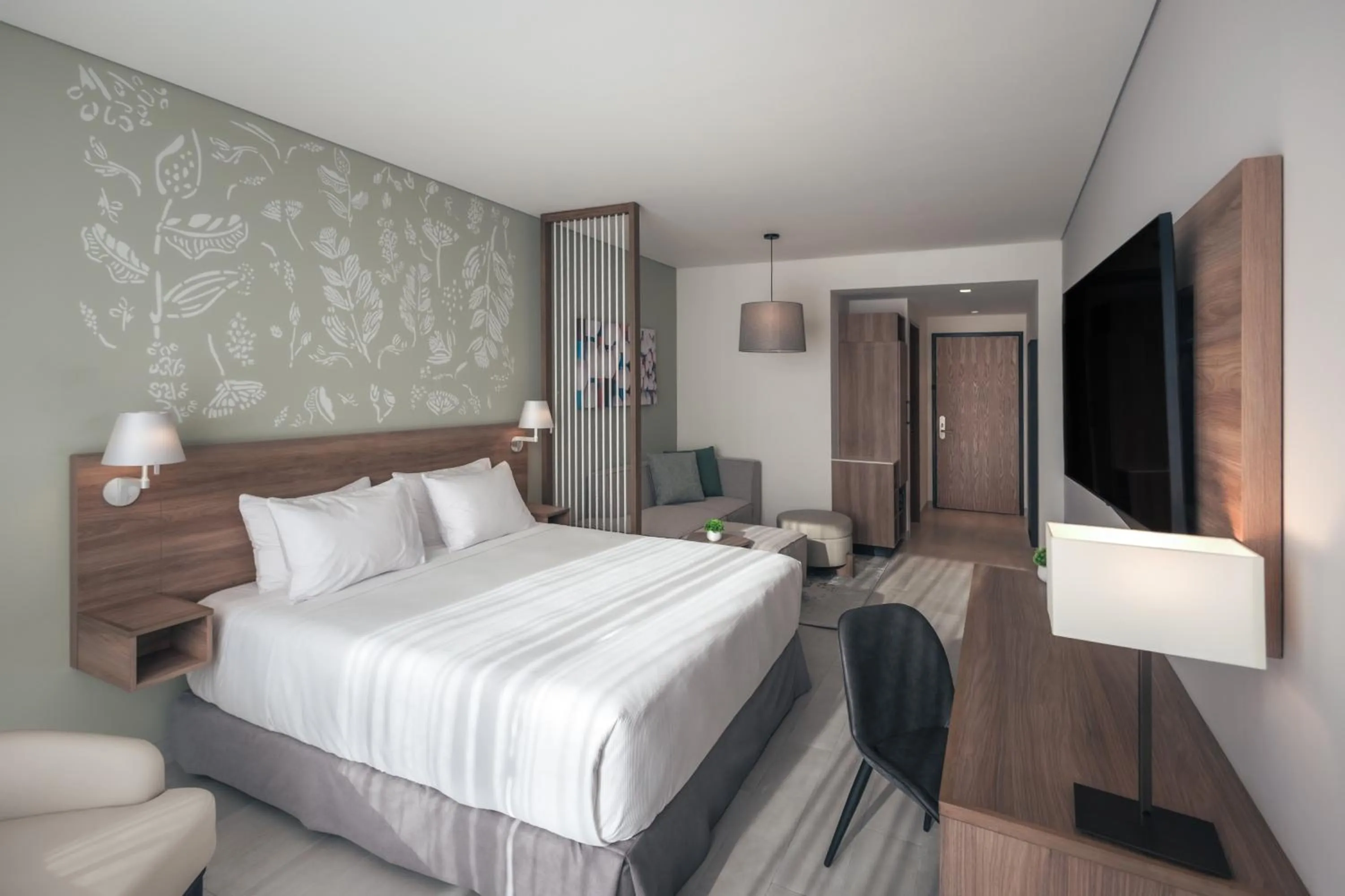 Photo of the whole room, Bed in Hyatt Place Cancun Airport