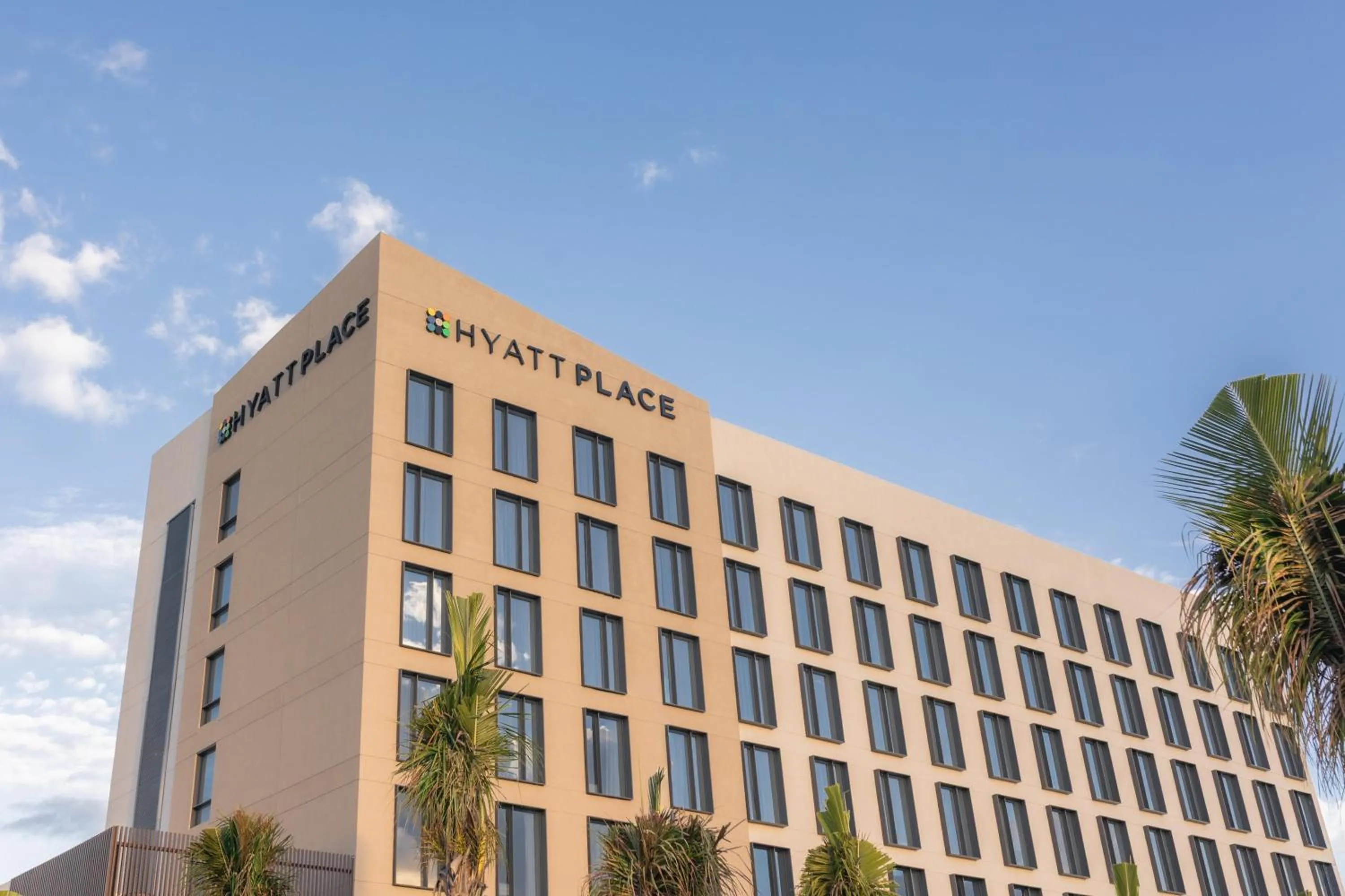 Property building in Hyatt Place Cancun Airport