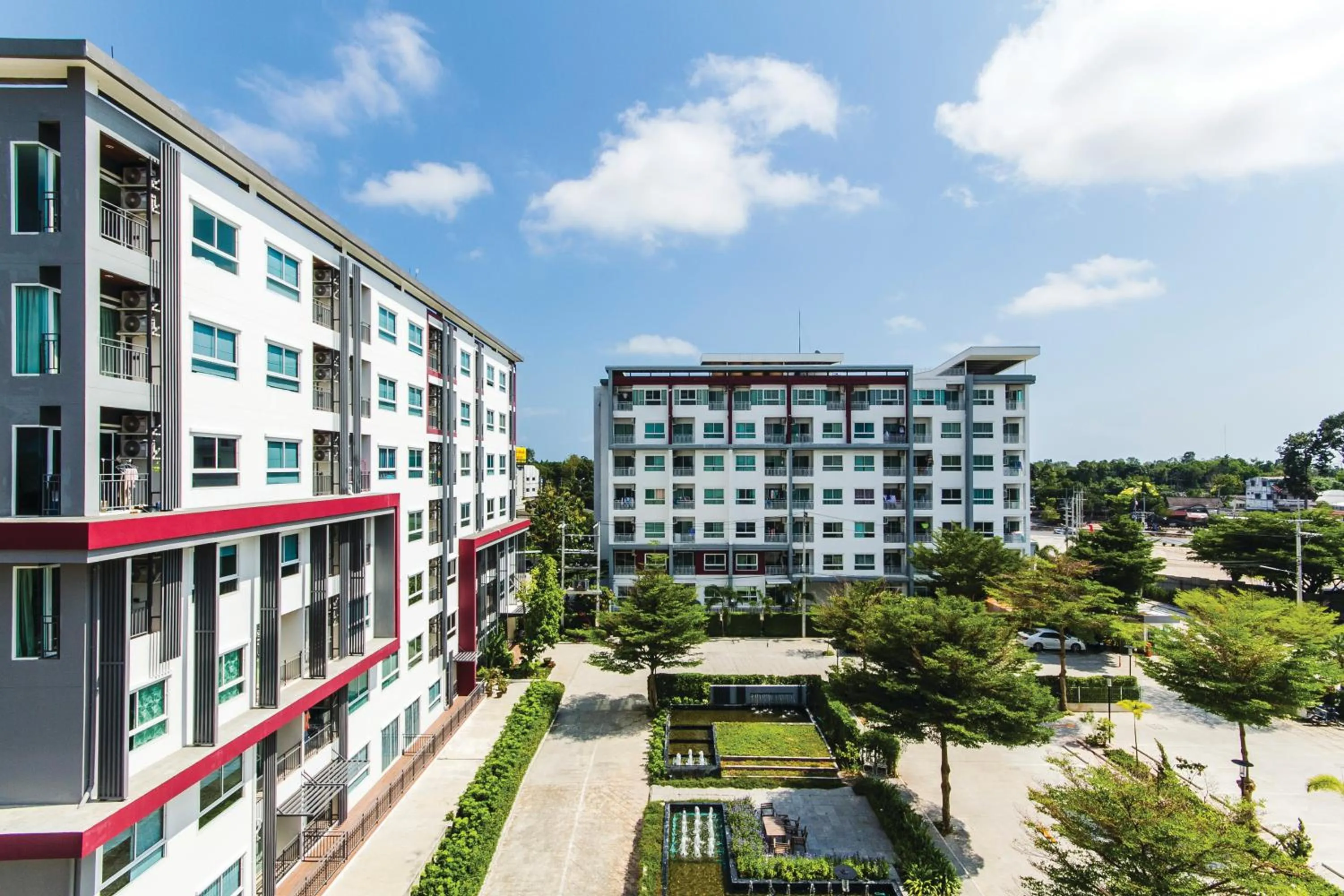 Day in Banyan Residence