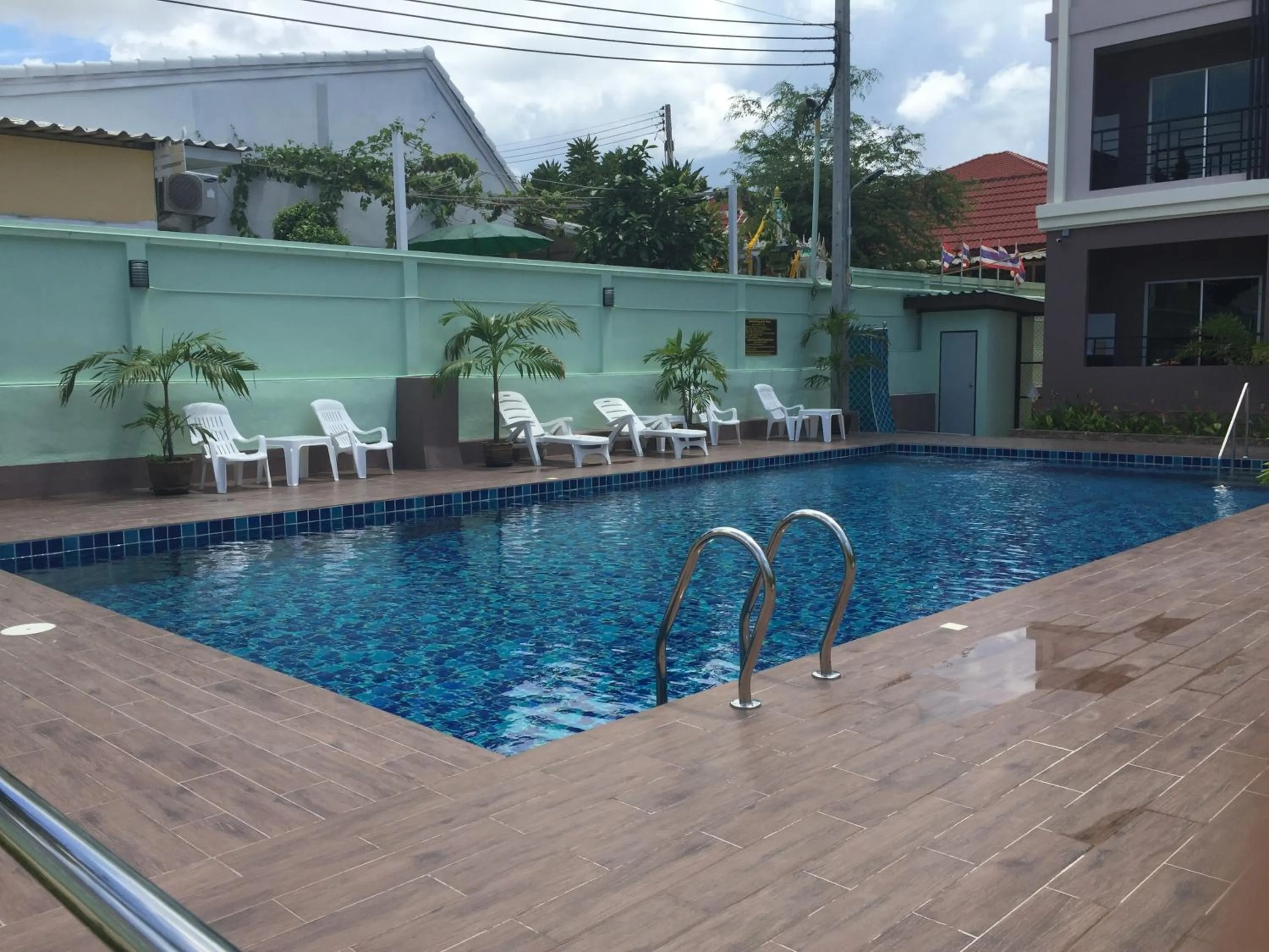 Day in B Space Residence