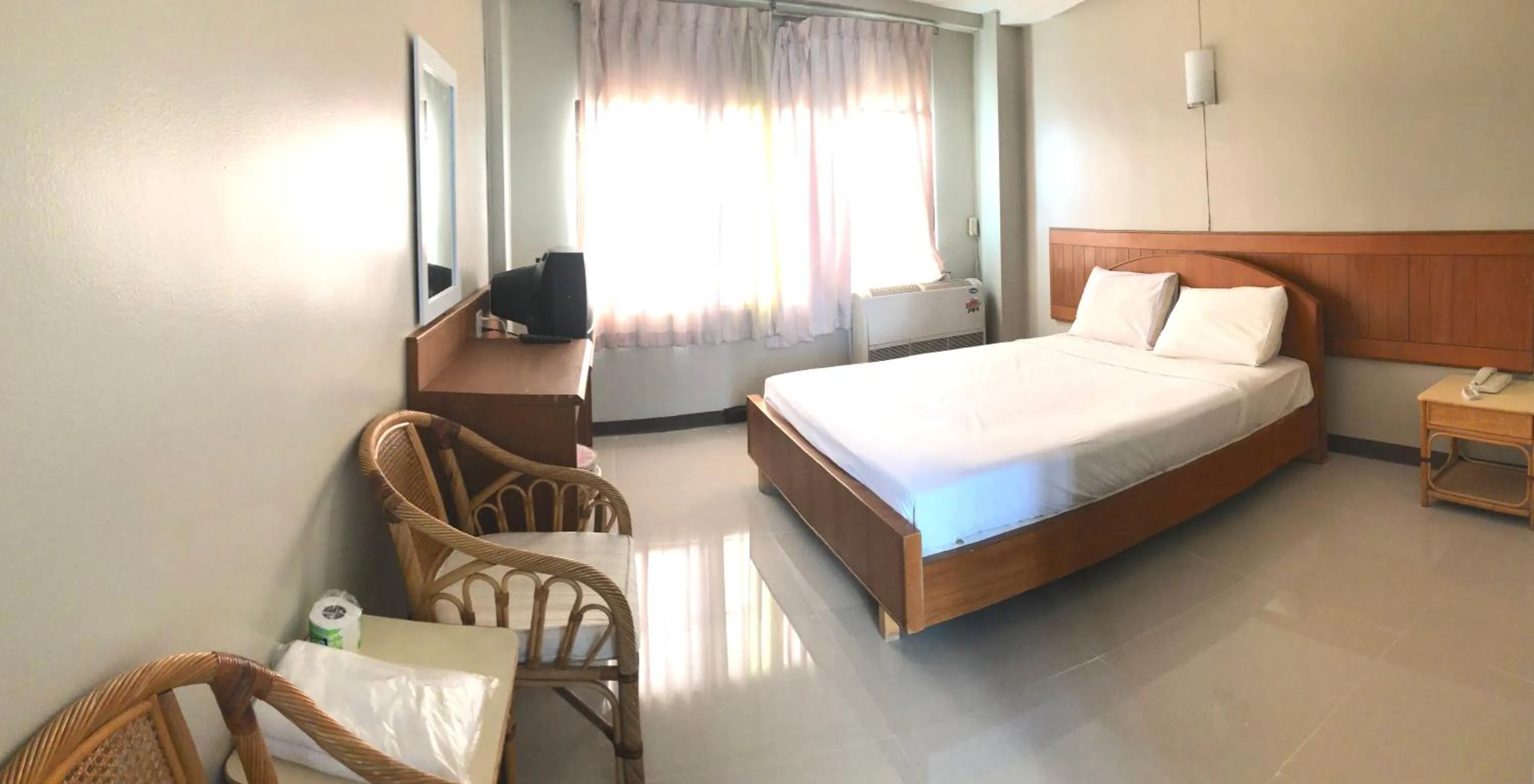 Bed in Srivichai Hotel