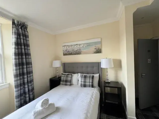 Royal Hotel Royal Hotel