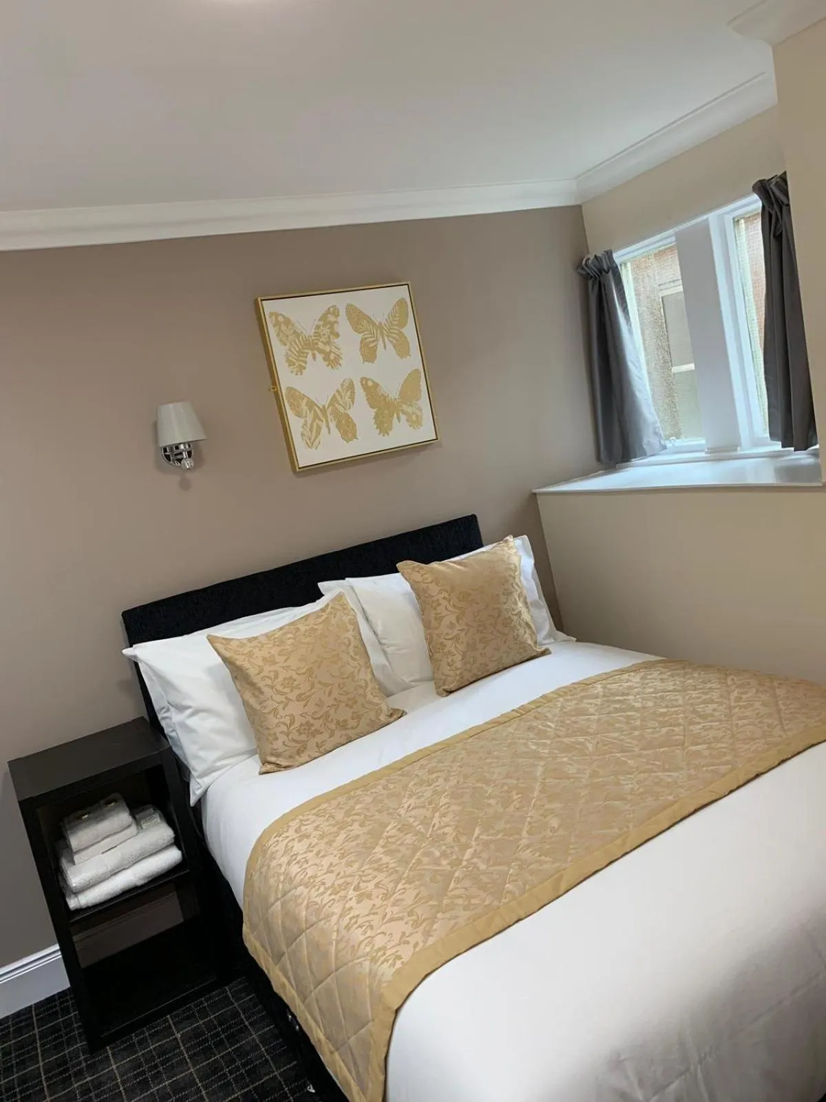 Bedroom, Bed in Waverley Inn Lodge