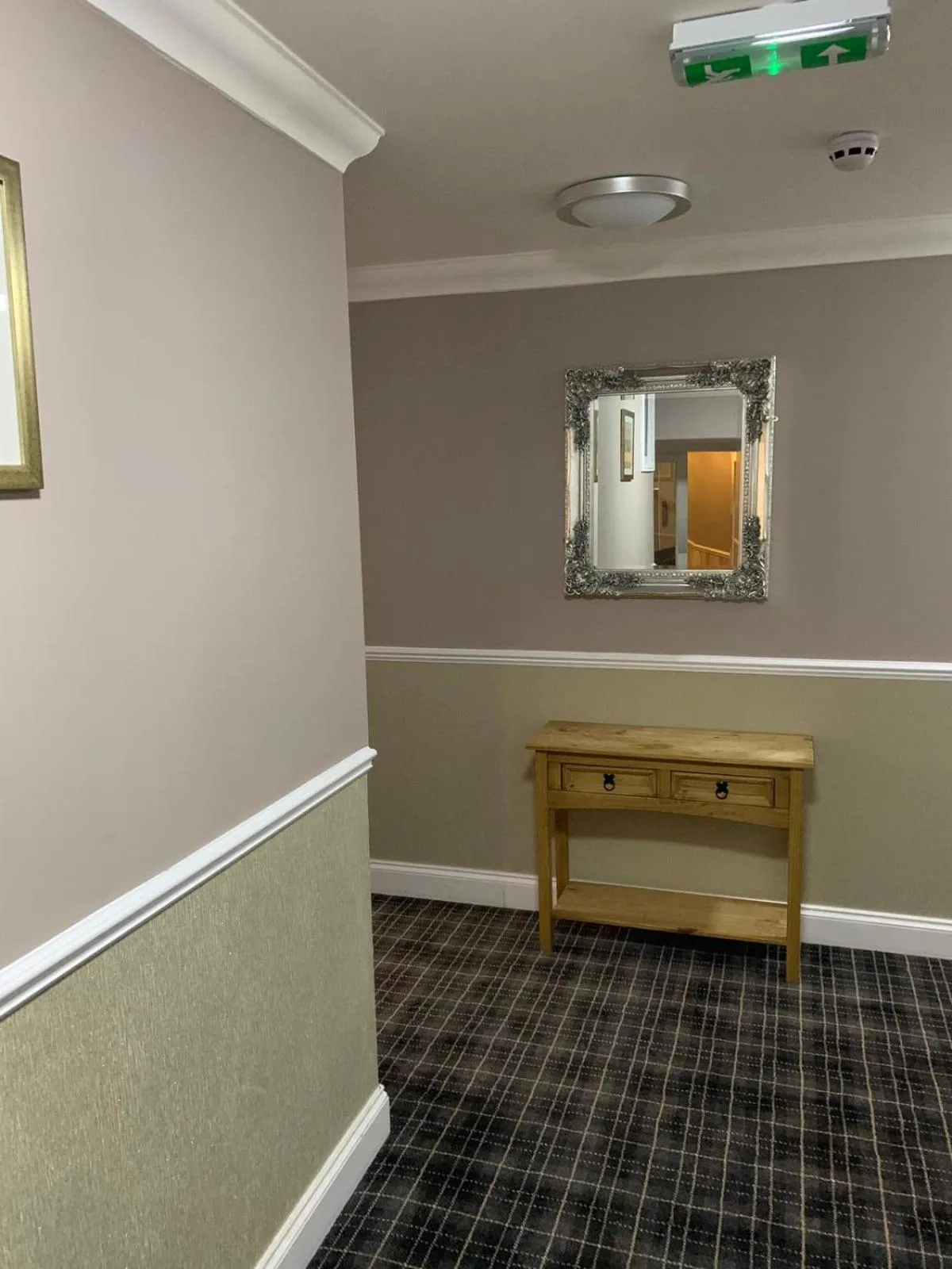 Property building in Waverley Inn Lodge