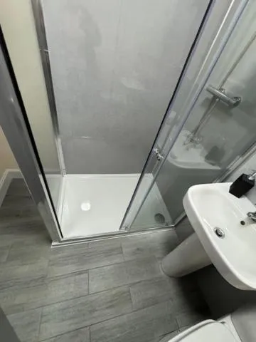 Shower in Royal Hotel