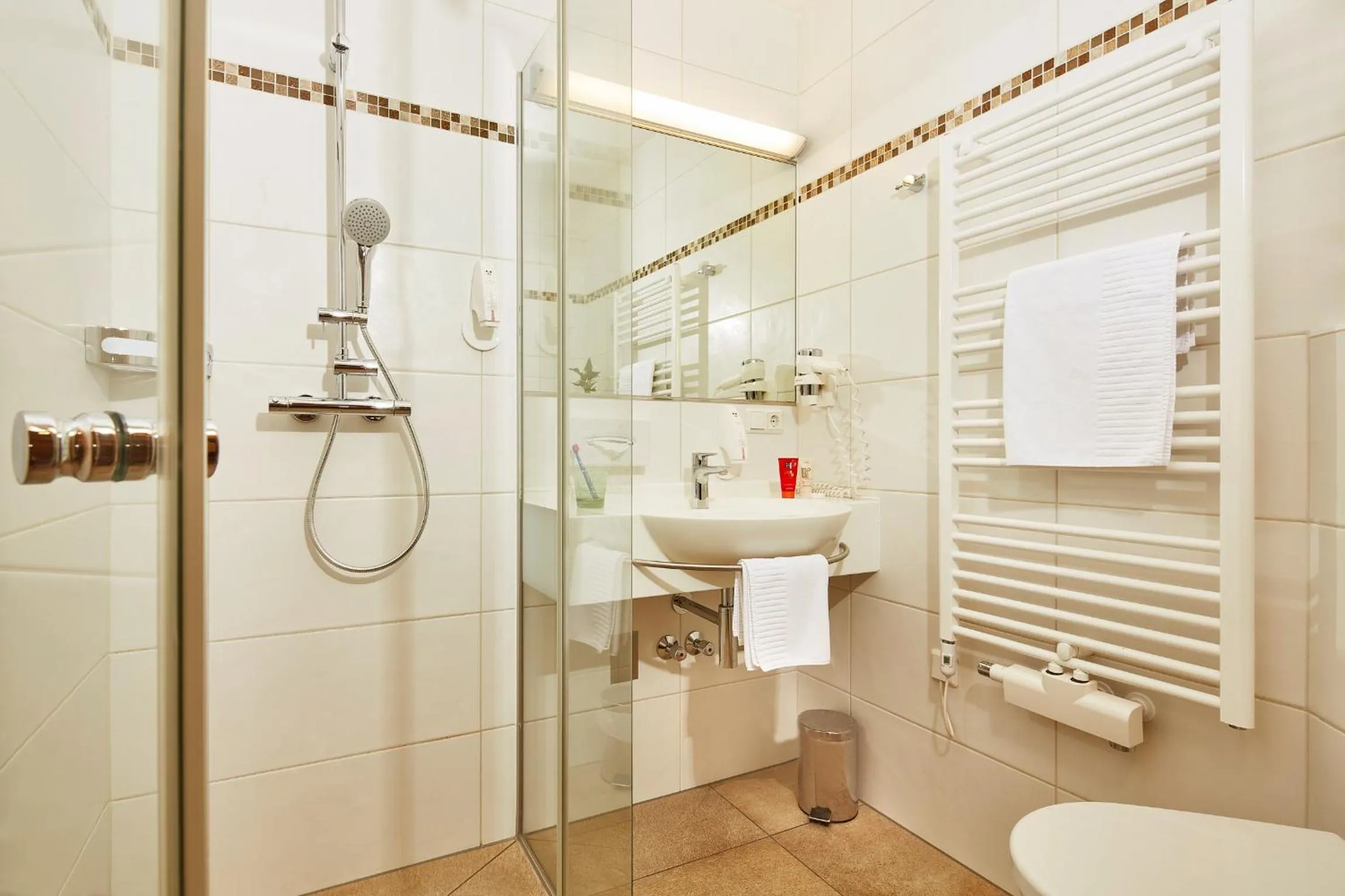 Bathroom in Donauhotel Lettnerhof