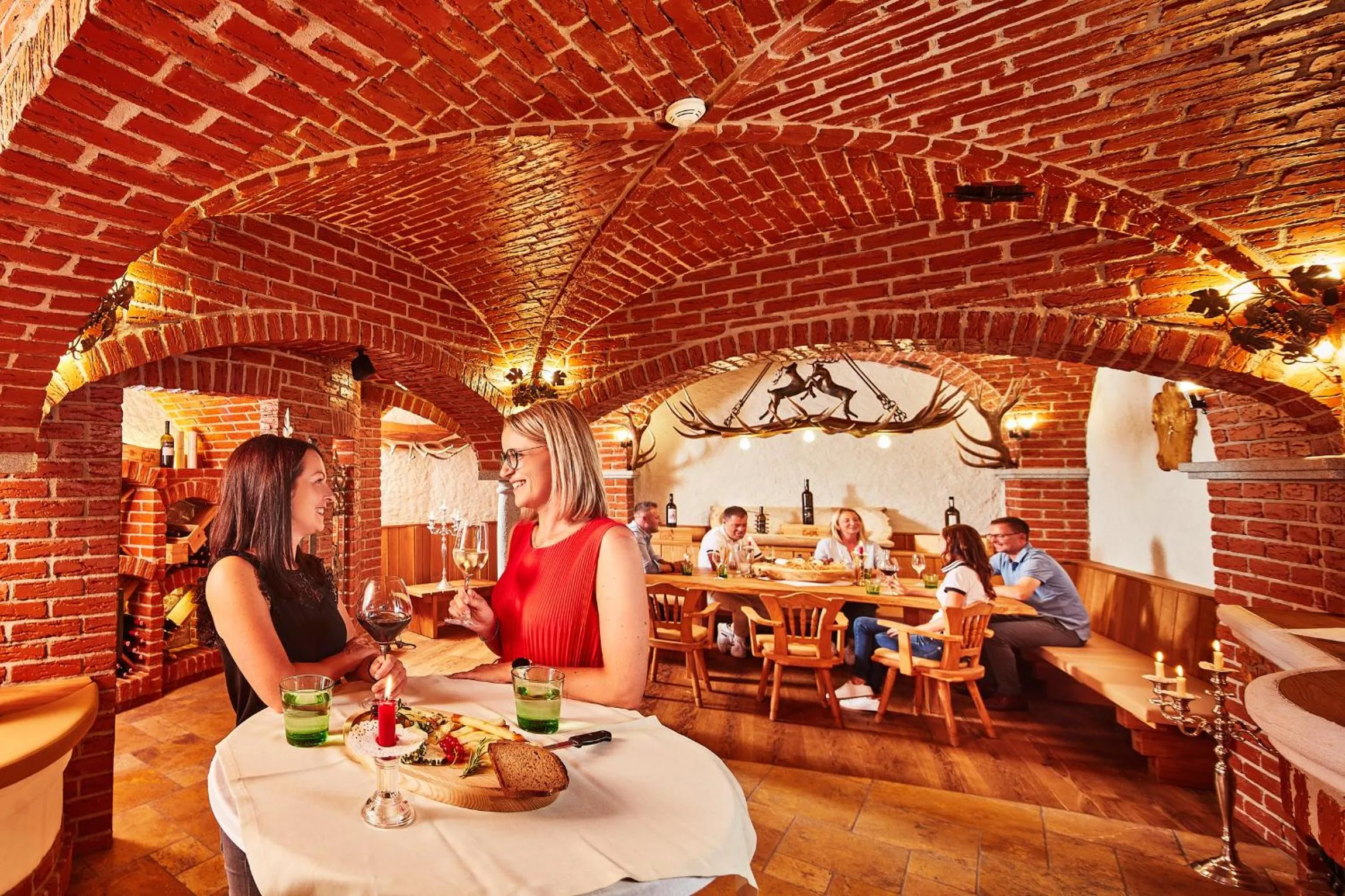 Seating area in Donauhotel Lettnerhof