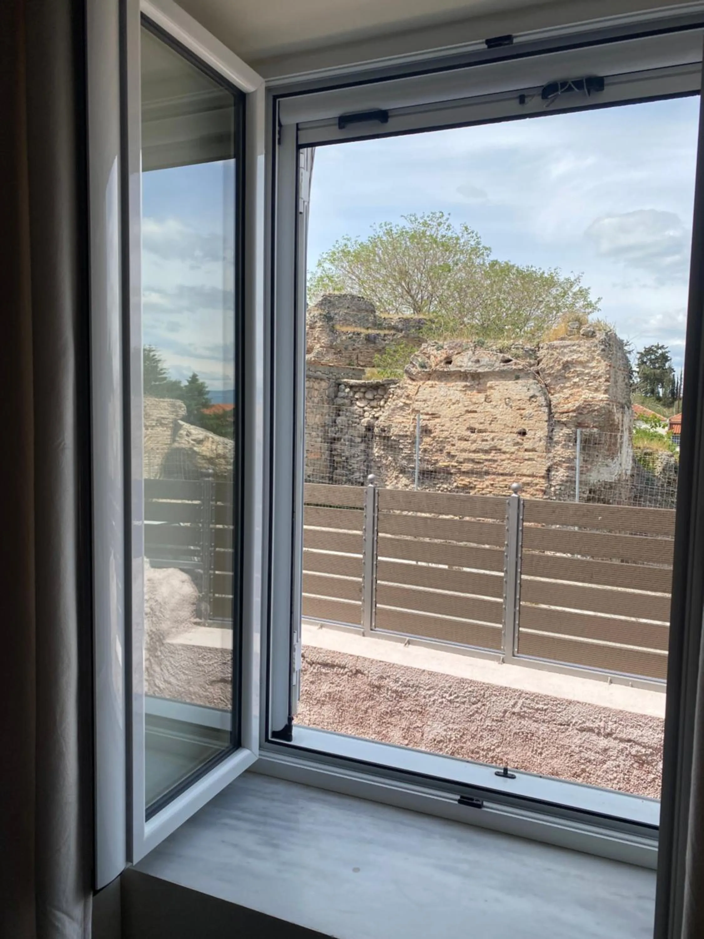 Patio in Pegasus Rooms