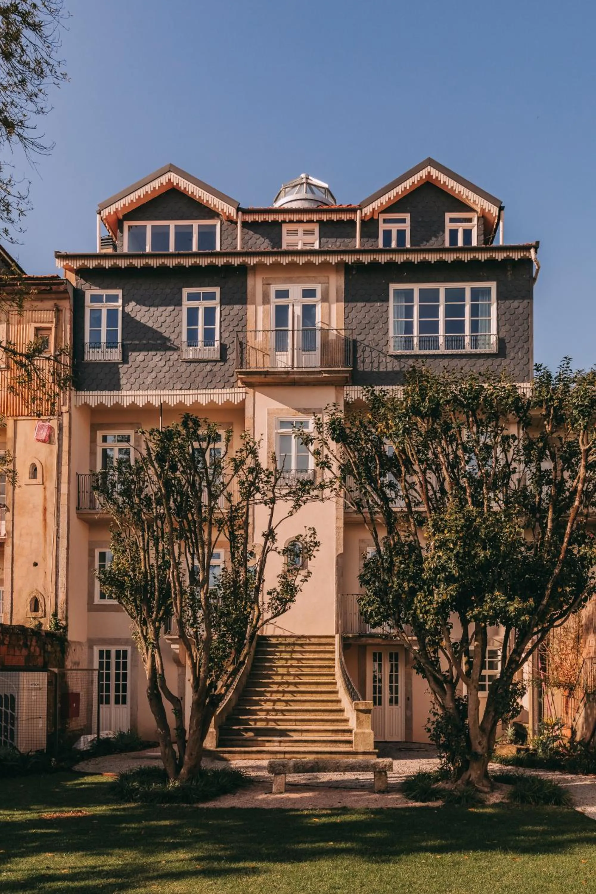 Property building in LENSCAPE Coterie