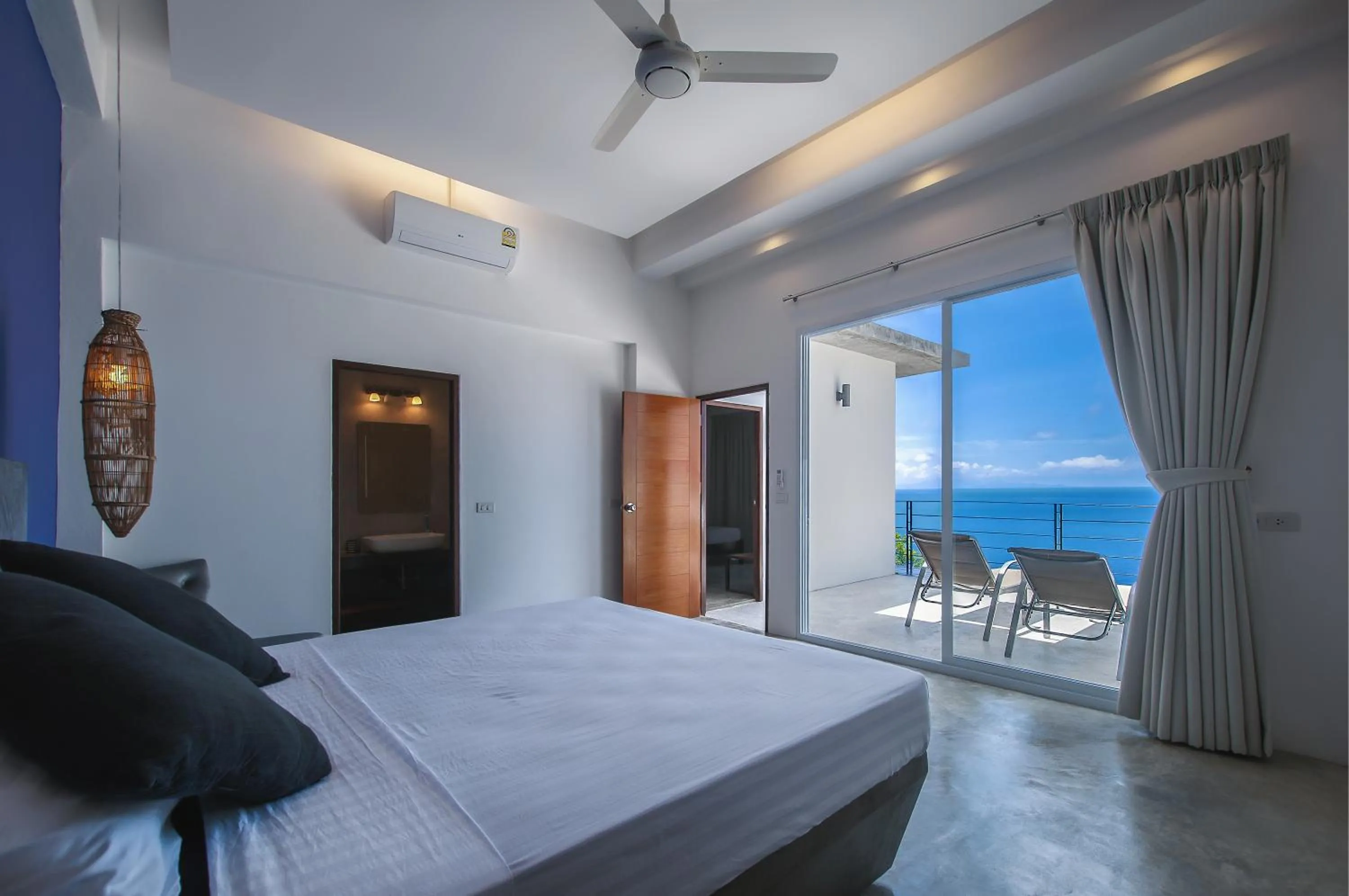 Bedroom, Bed in Philip's Villa