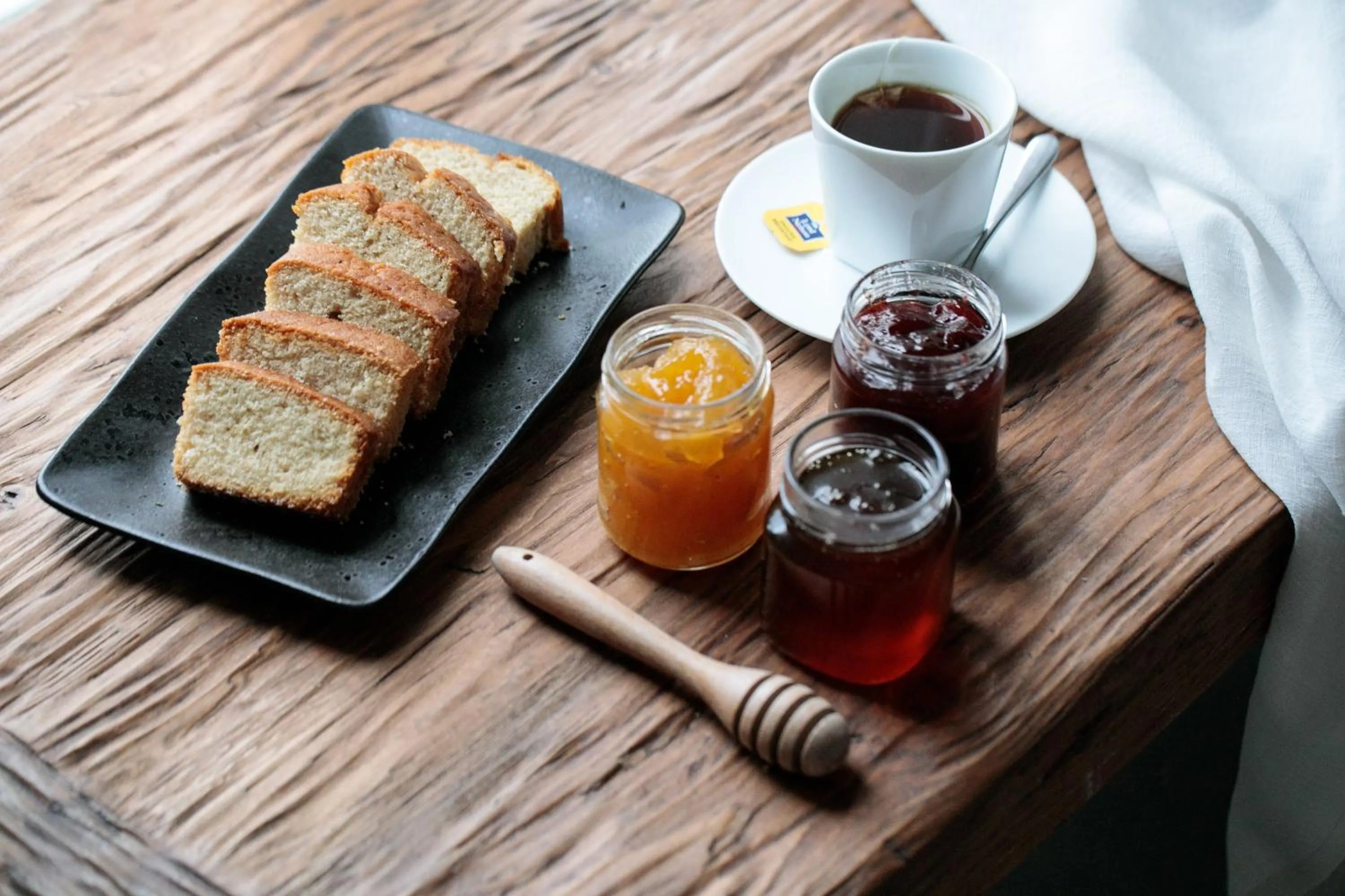 Restaurant/places to eat in Halcyon Suites and Villas Naxos