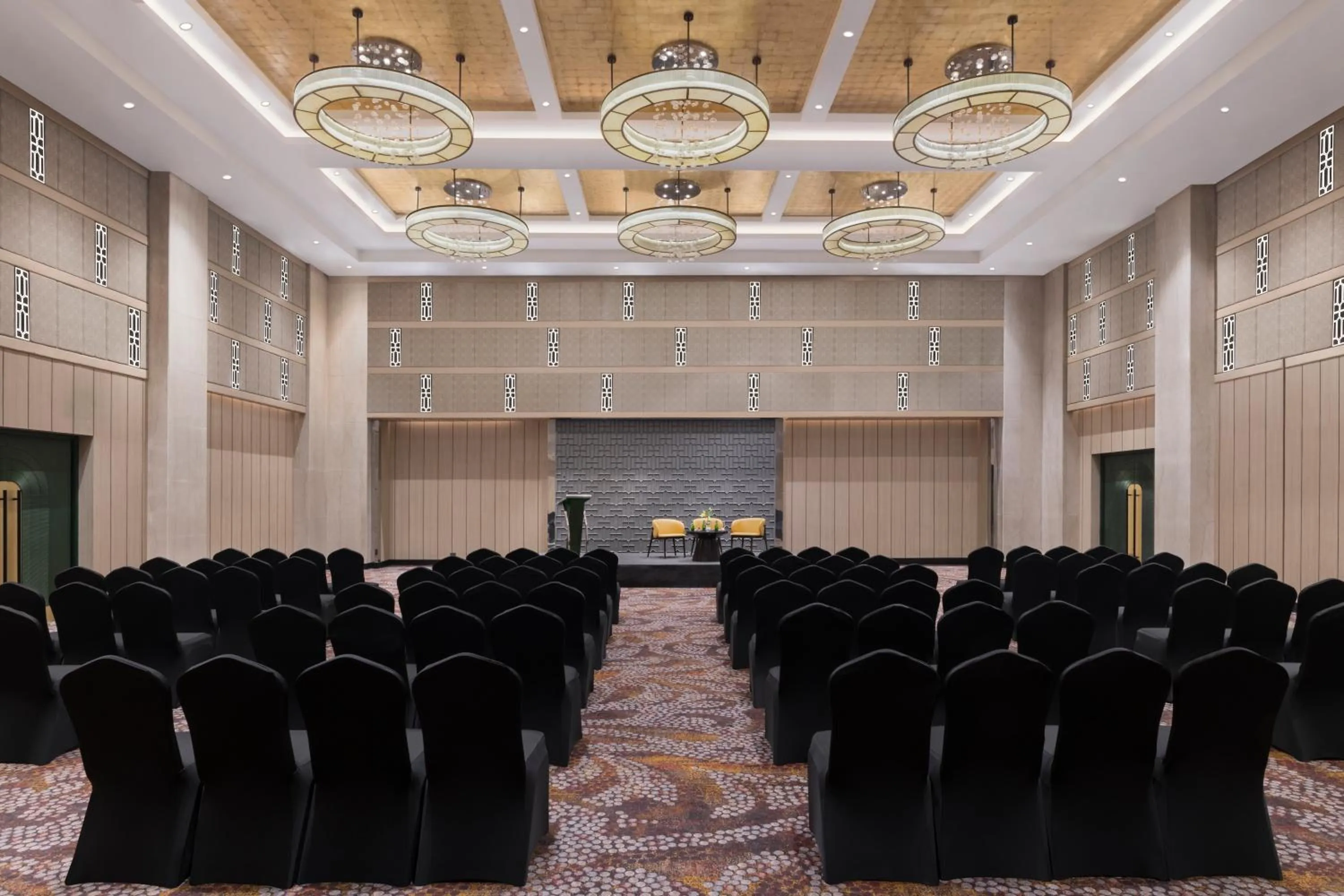 Meeting/conference room in Grand Mercure Agra - An Accor Brand