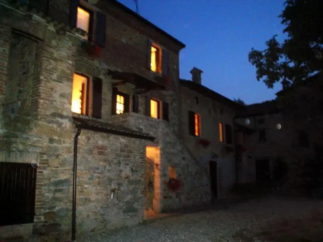 Property building in Monpoupon