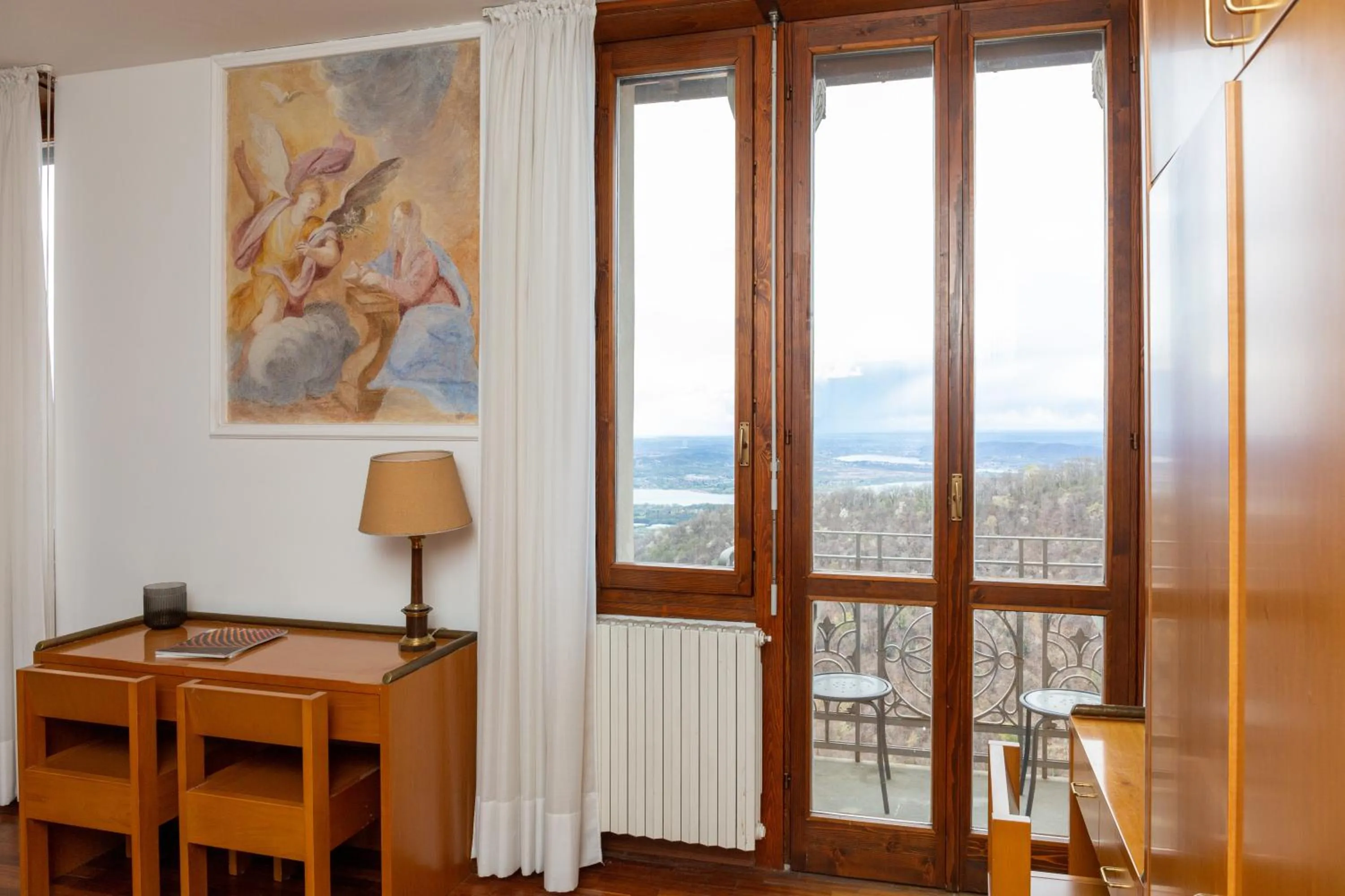 Photo of the whole room in Albergo Sacro Monte Varese