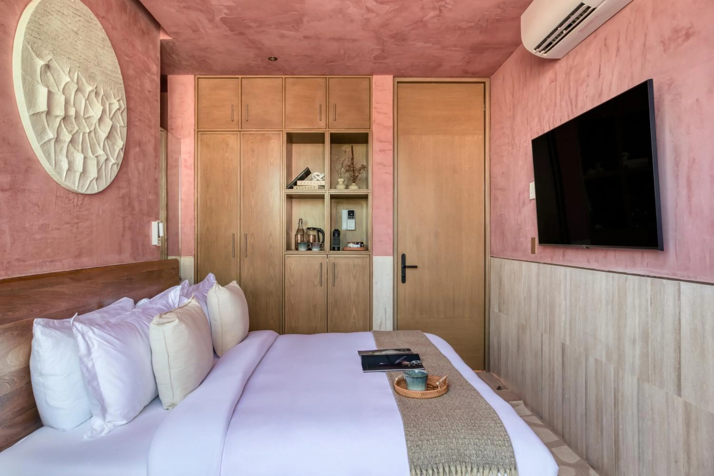 Bed in Laiva Hotel San Jose by Tasman